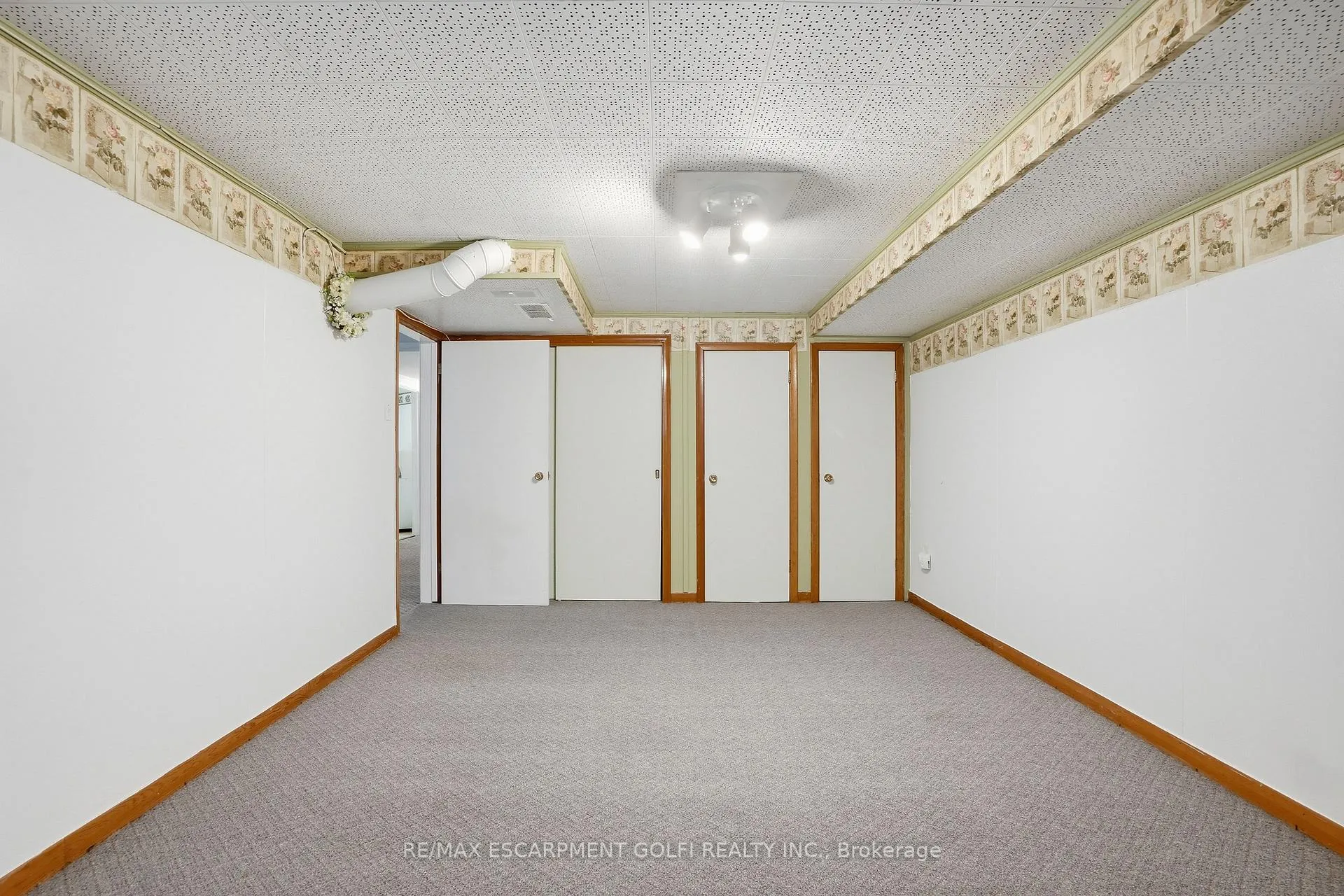 Photo 30 of 147 Village Road, St. Catharines, Glendale/Glenridge — HOMEH