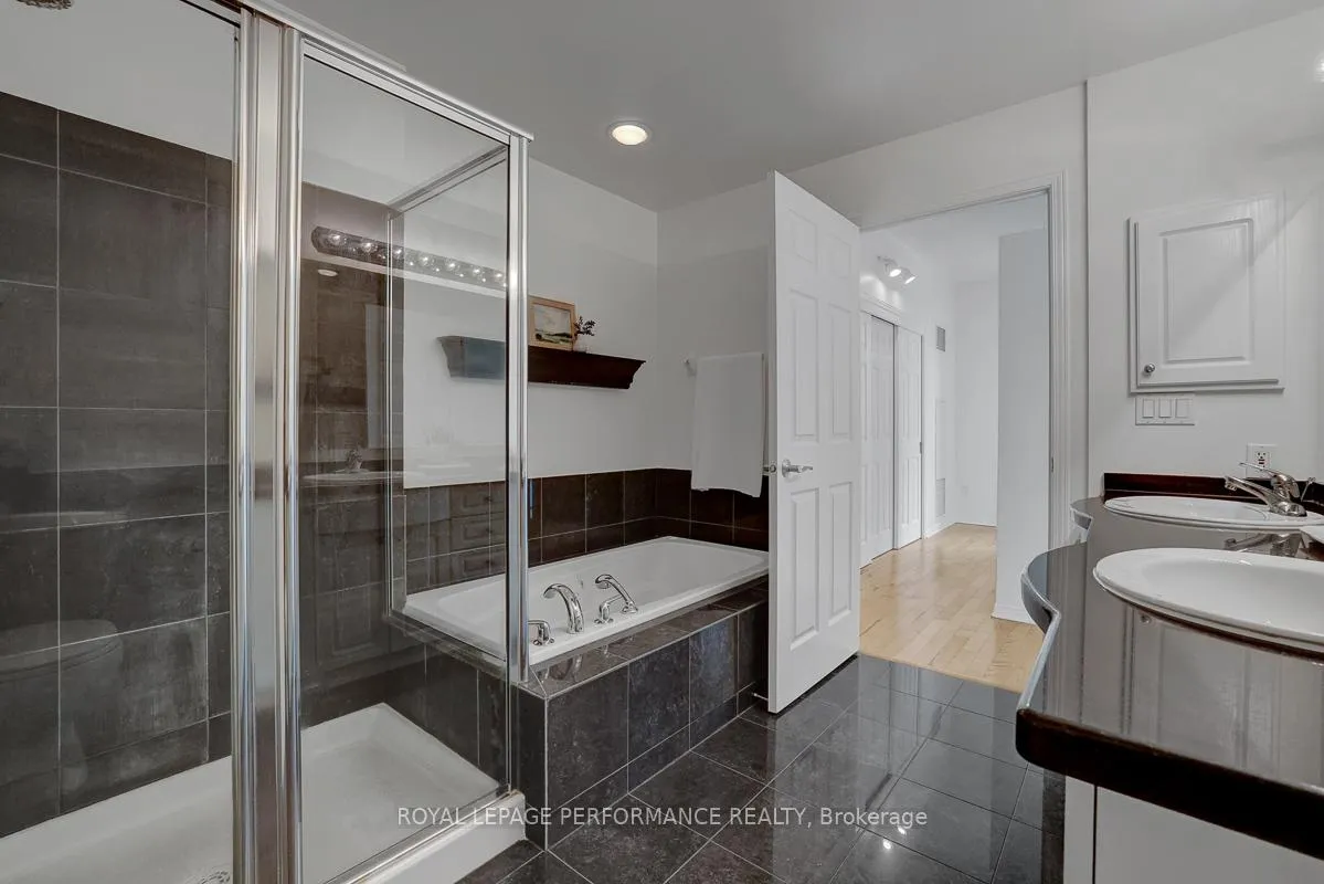 Photo 18 of Unit 1101, 38 Metropole Private, Ottawa, Westboro North — HOMEH