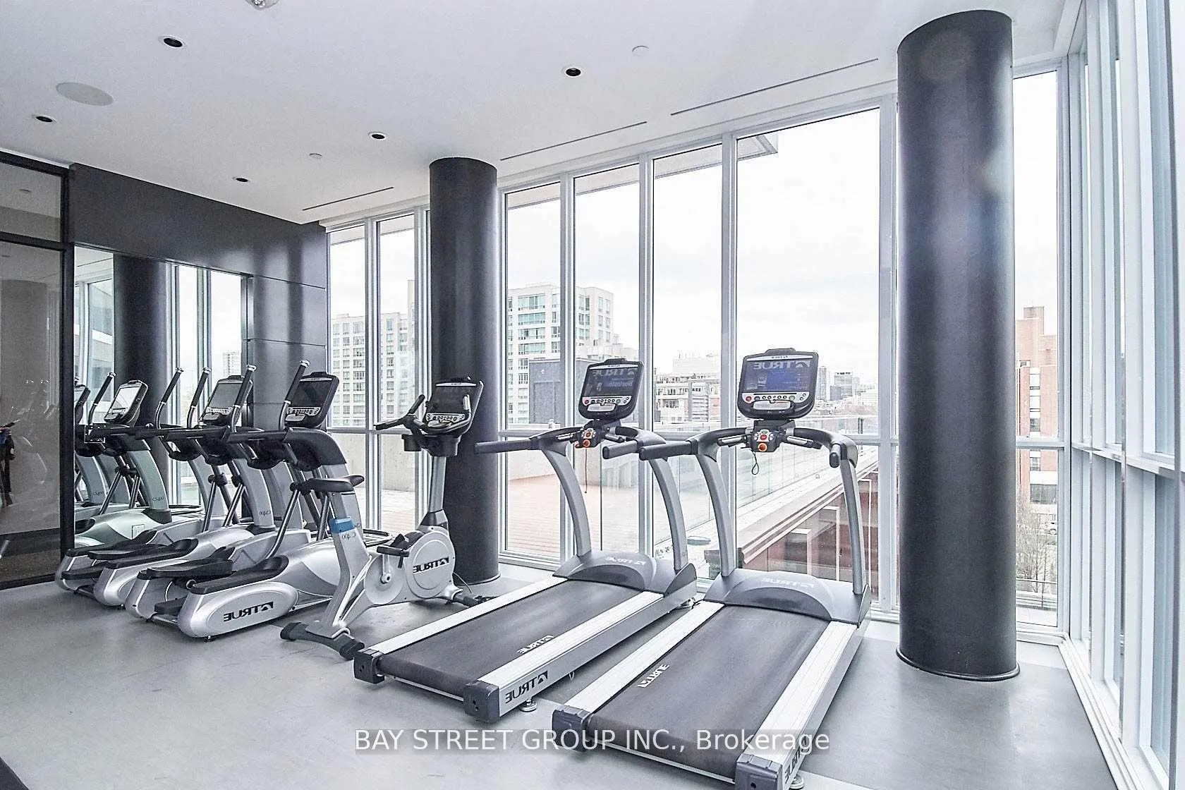 Photo 14 of Unit 801, 32 Davenport Road, Toronto, The Annex — HOMEH