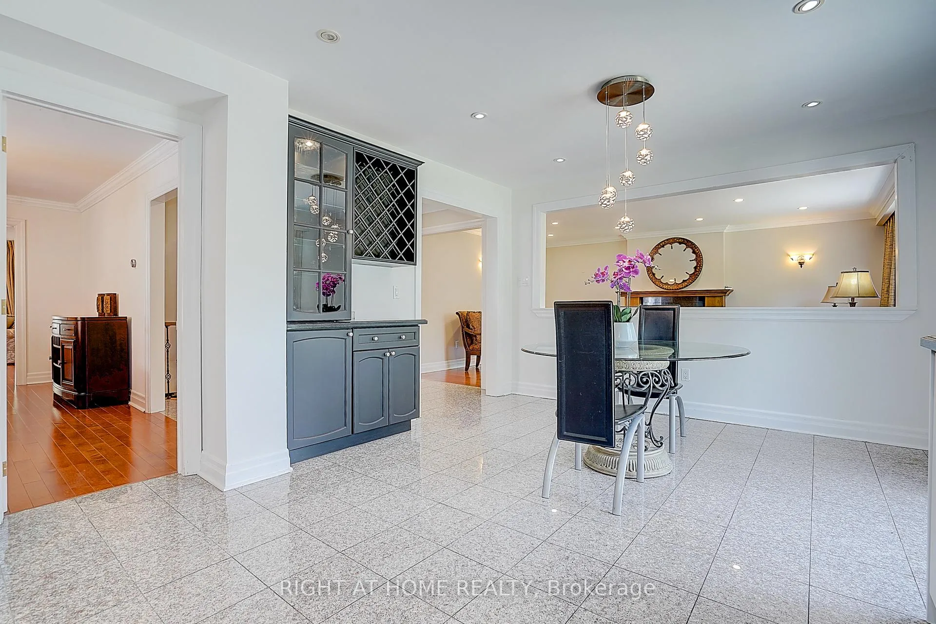 Photo 18 of 300 Green Lane, Markham, Thornlea — HOMEH