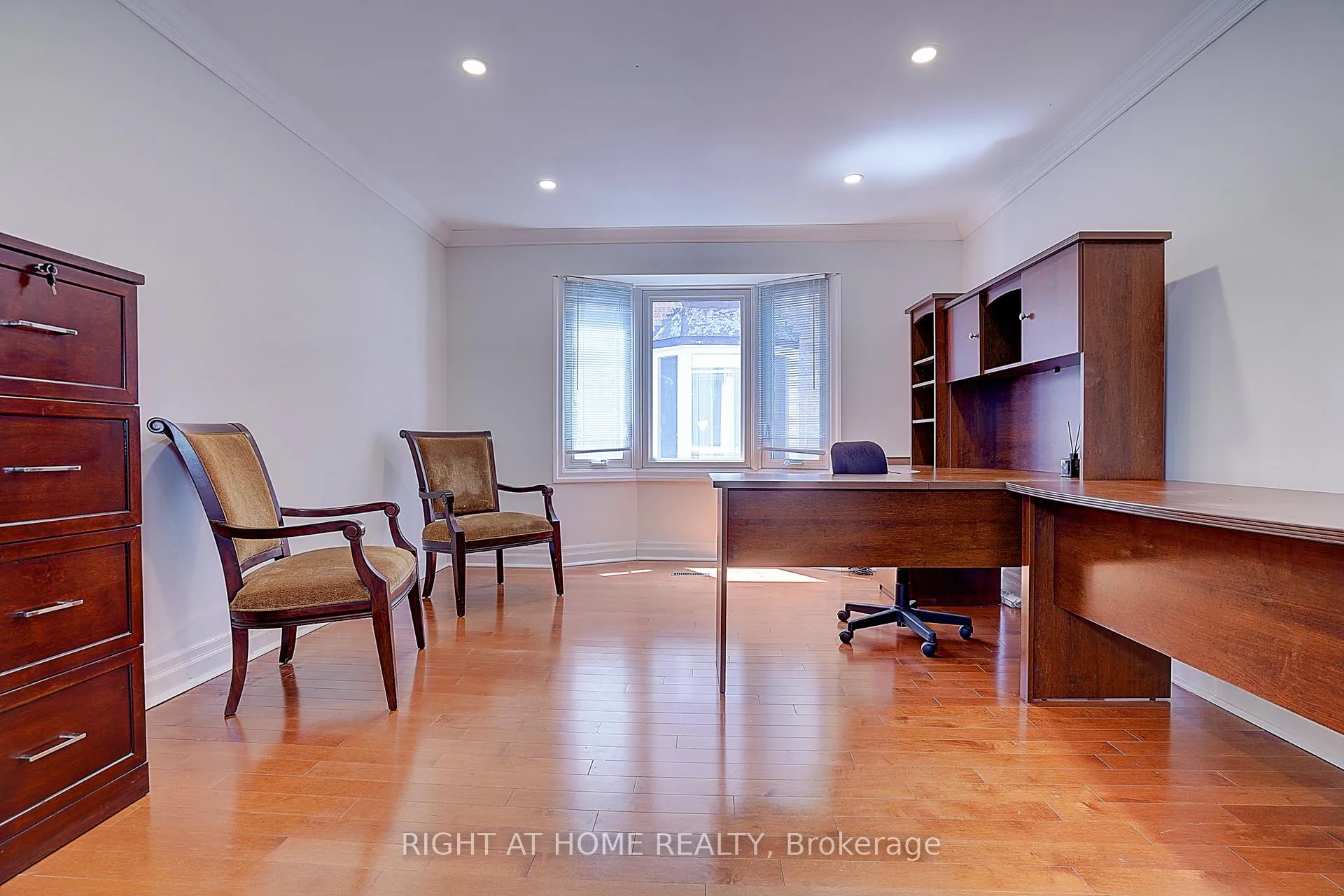 Photo 19 of 300 Green Lane, Markham, Thornlea — HOMEH