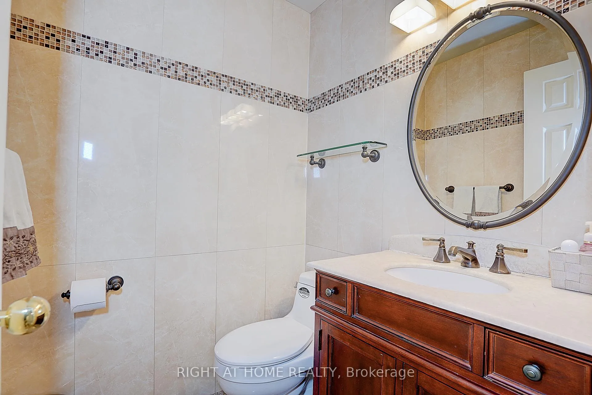 Photo 20 of 300 Green Lane, Markham, Thornlea — HOMEH