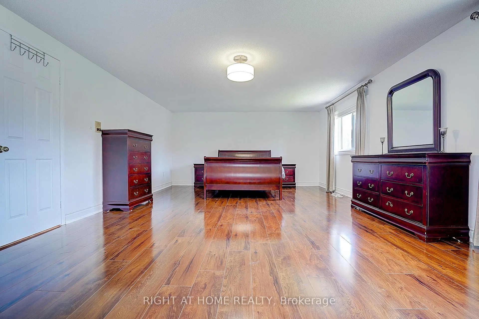 Photo 22 of 300 Green Lane, Markham, Thornlea — HOMEH