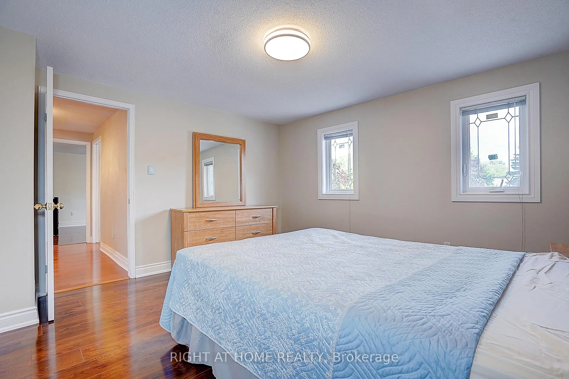 Photo 32 of 300 Green Lane, Markham, Thornlea — HOMEH