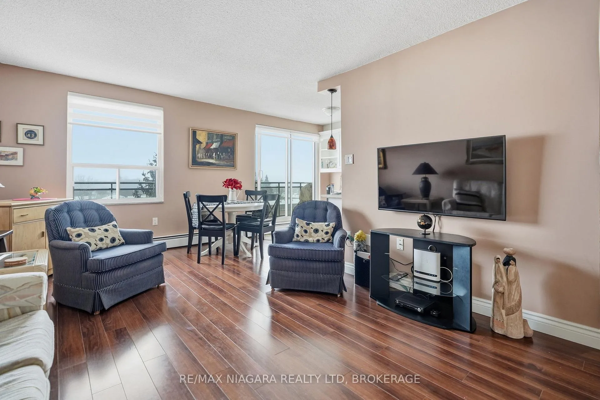 Photo 7 of Unit 601, 6390 Huggins Street, Niagara Falls, Stamford — HOMEH