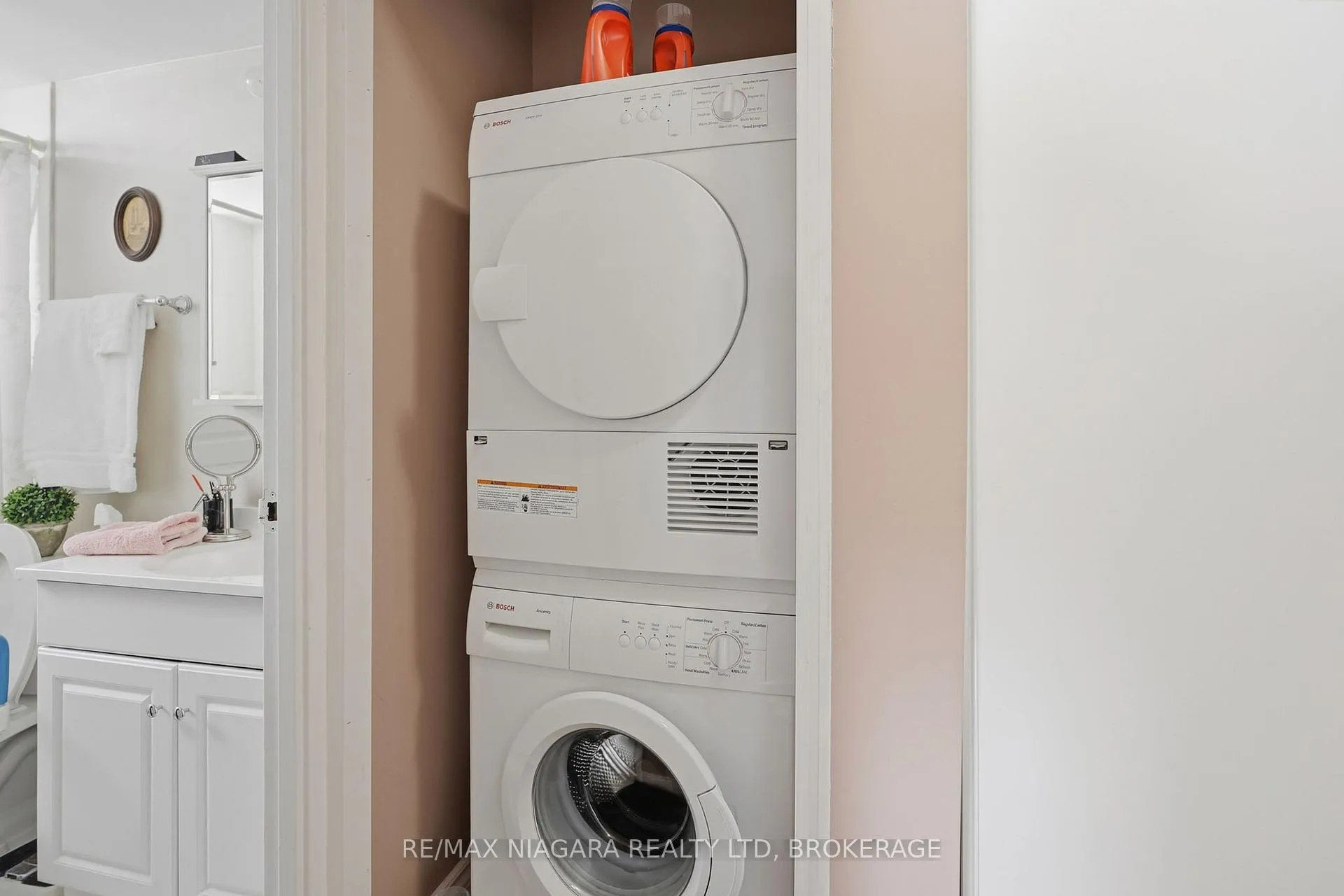 Photo 19 of Unit 601, 6390 Huggins Street, Niagara Falls, Stamford — HOMEH