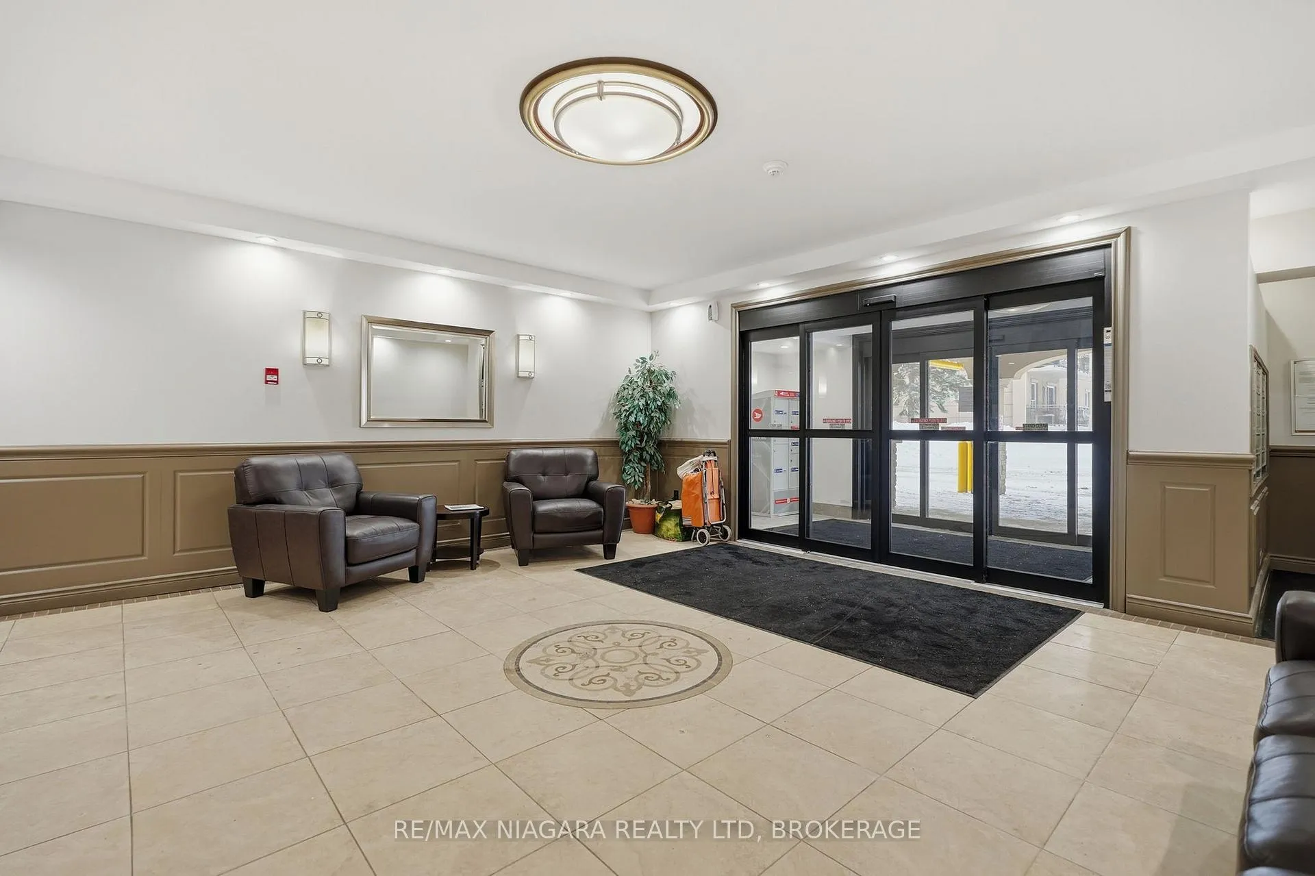 Photo 20 of Unit 601, 6390 Huggins Street, Niagara Falls, Stamford — HOMEH
