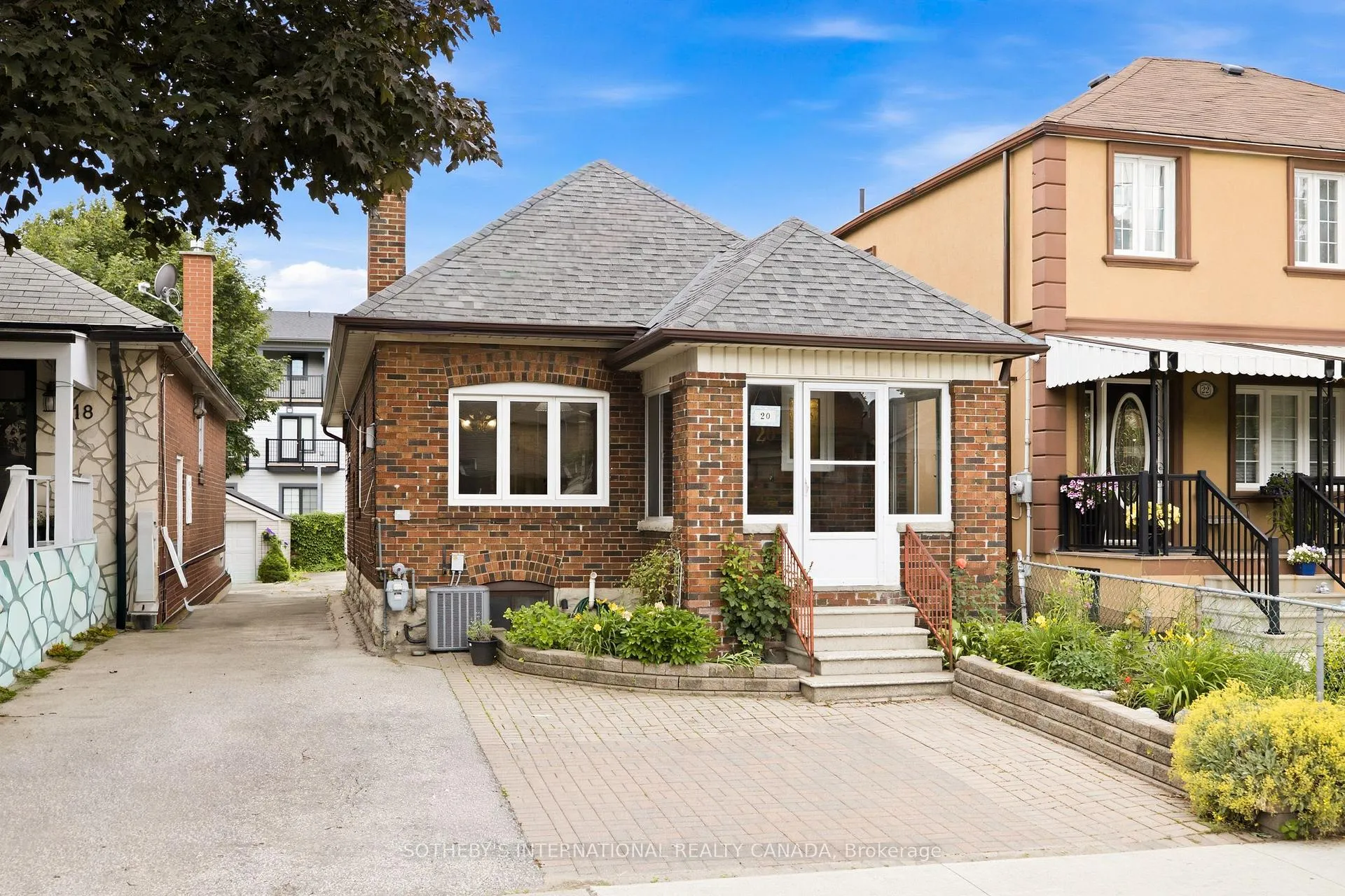 Photo 1 of 20 Bicknell Avenue, Toronto, Keelesdale-Eglinton West — HOMEH