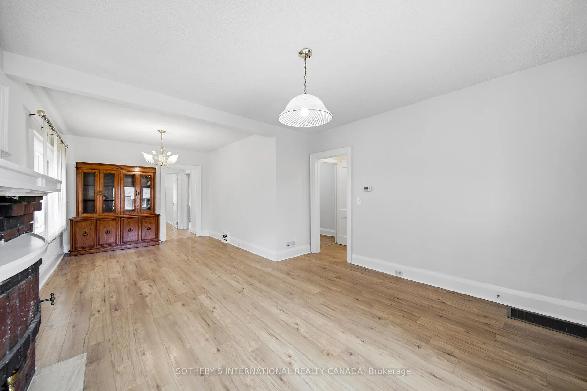 Photo 5 of 20 Bicknell Avenue, Toronto, Keelesdale-Eglinton West — HOMEH
