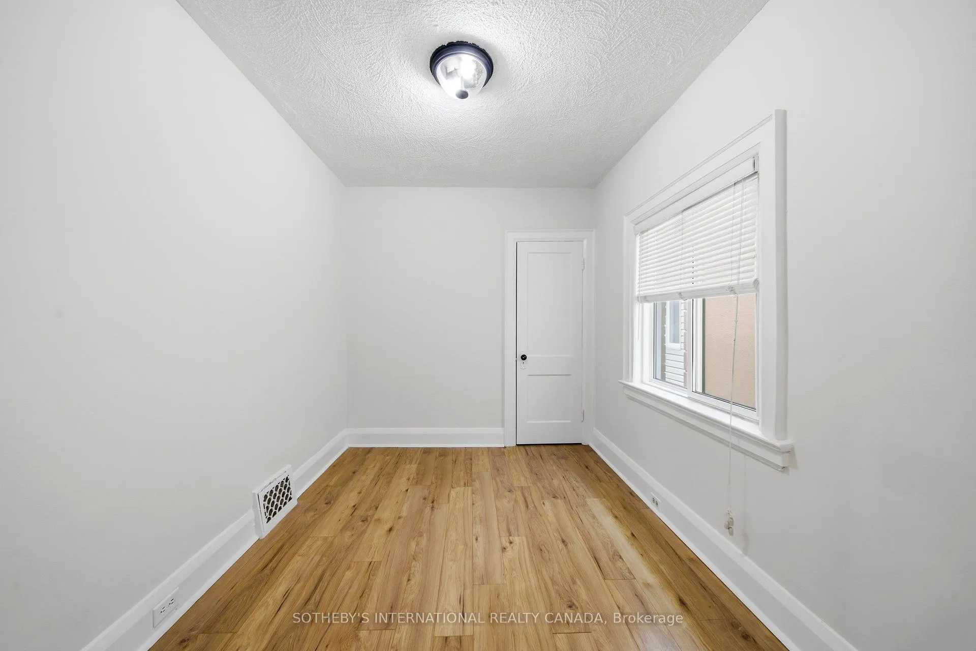 Photo 13 of 20 Bicknell Avenue, Toronto, Keelesdale-Eglinton West — HOMEH