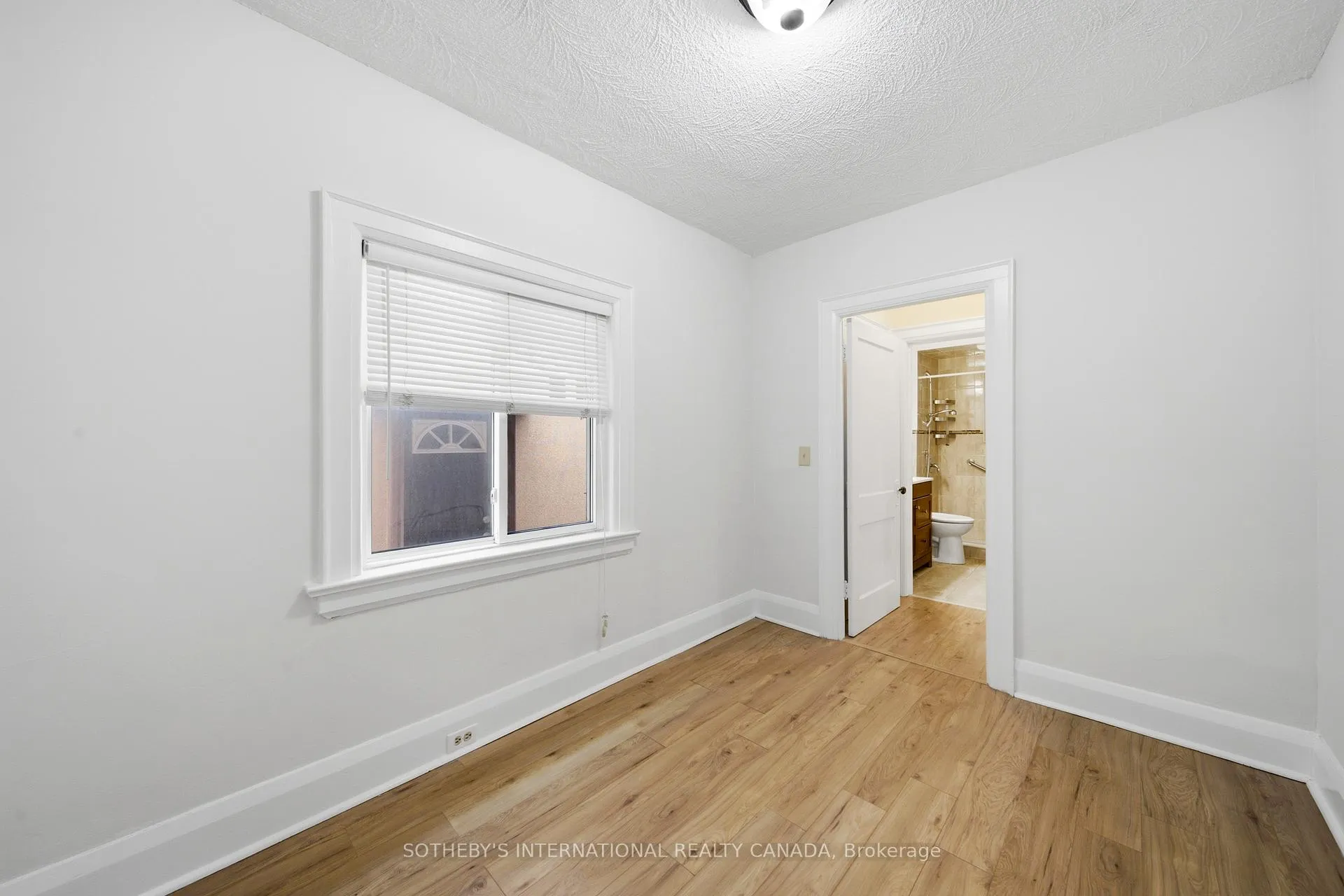Photo 14 of 20 Bicknell Avenue, Toronto, Keelesdale-Eglinton West — HOMEH