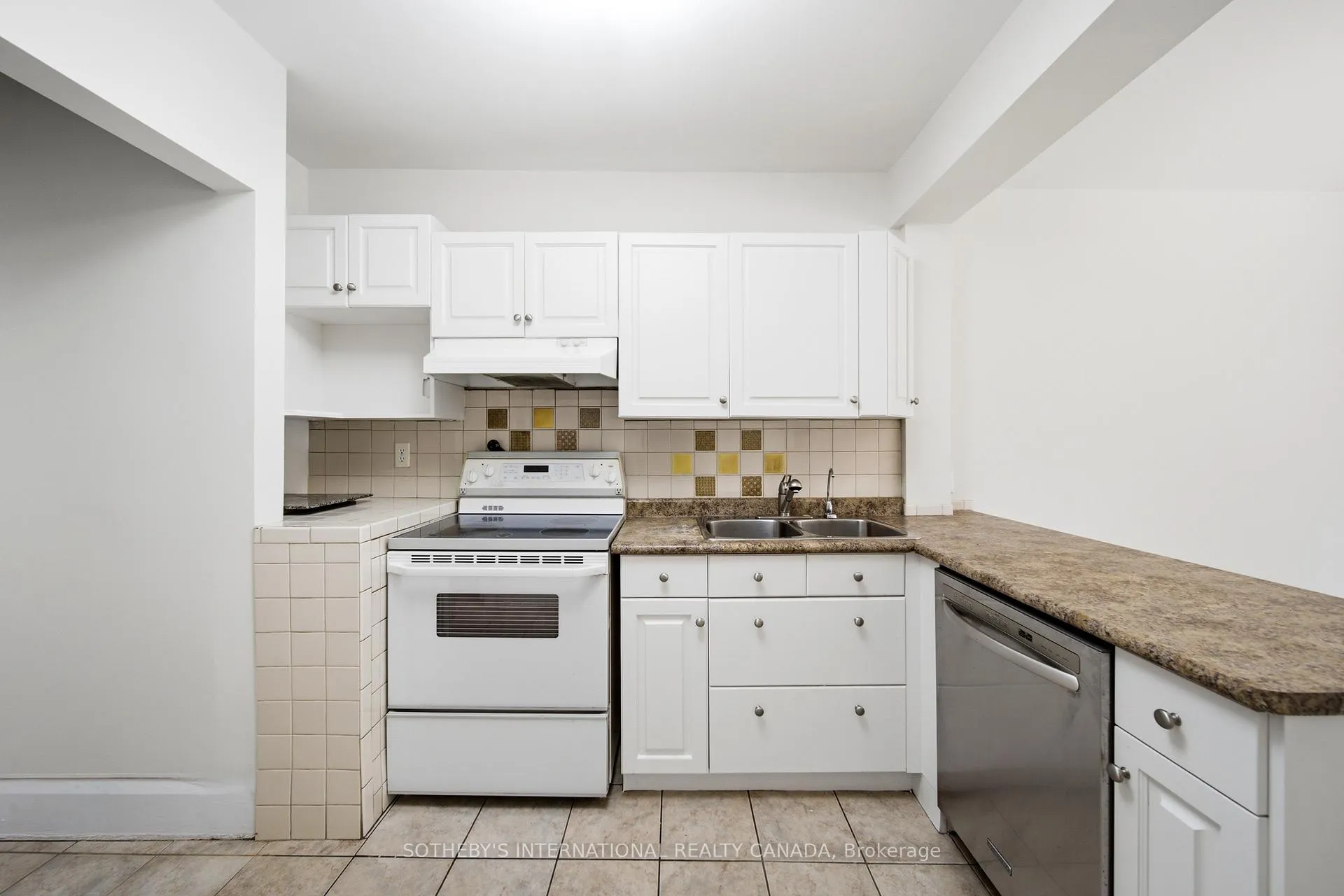 Photo 18 of 20 Bicknell Avenue, Toronto, Keelesdale-Eglinton West — HOMEH