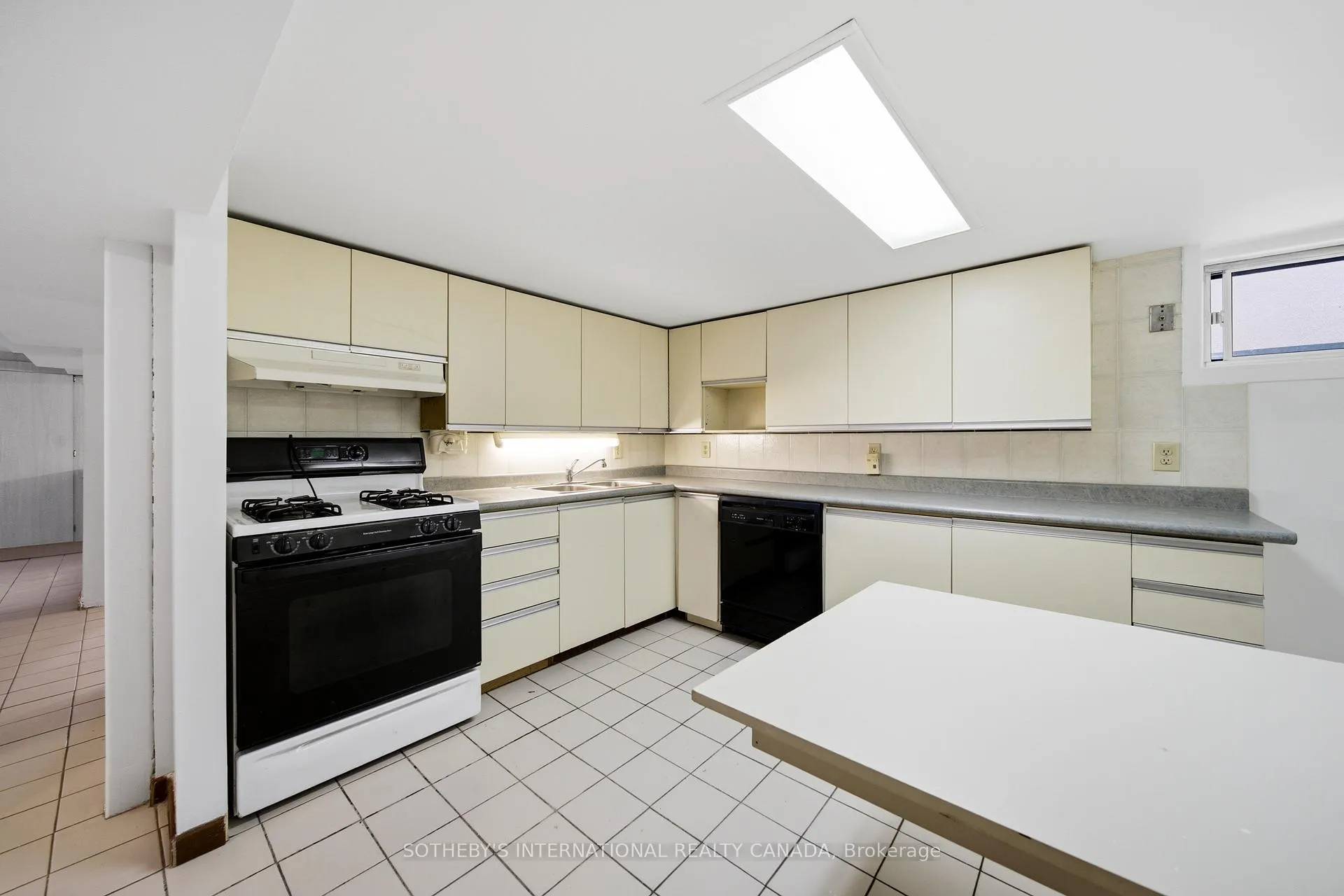 Photo 31 of 20 Bicknell Avenue, Toronto, Keelesdale-Eglinton West — HOMEH