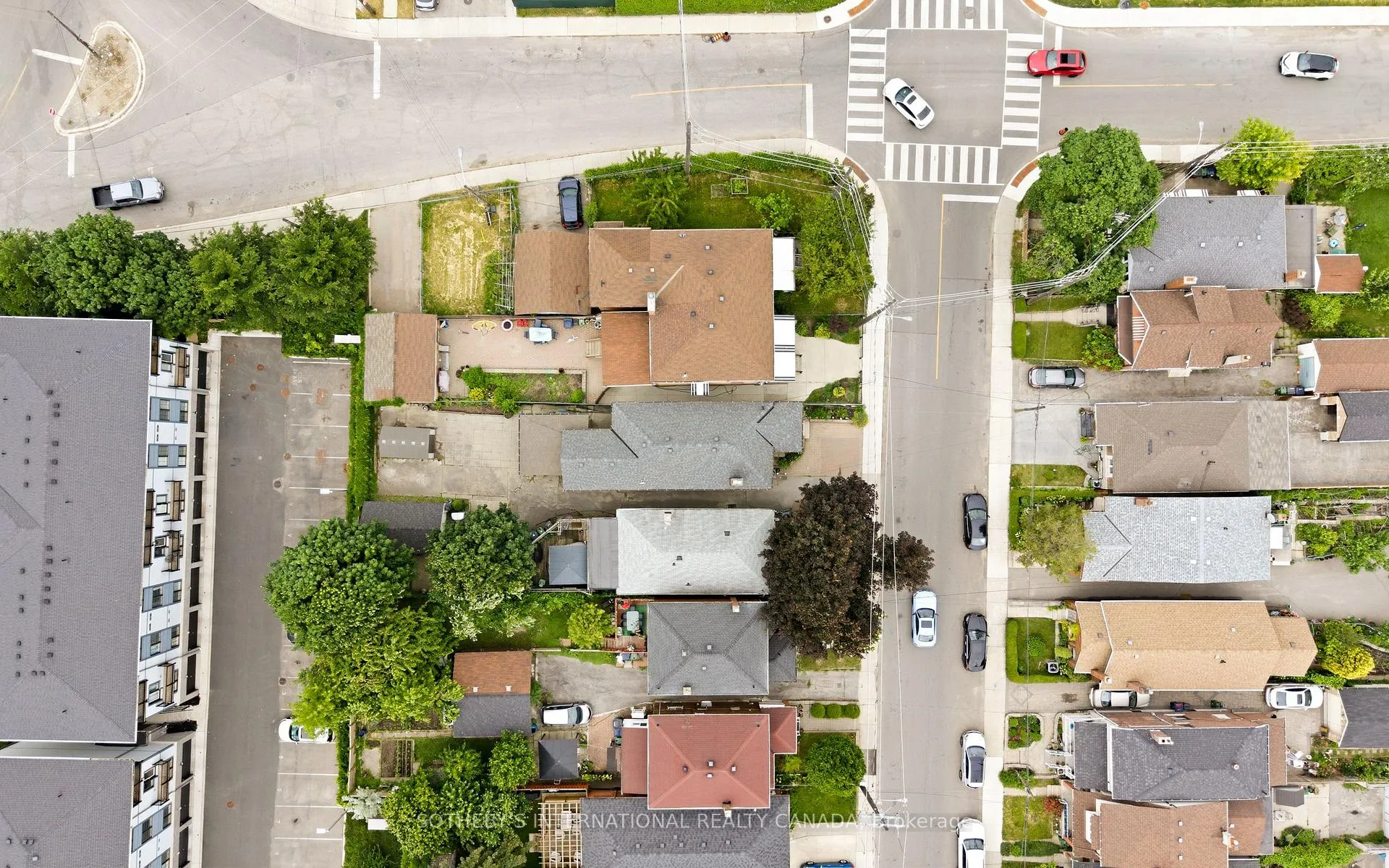 Photo 41 of 20 Bicknell Avenue, Toronto, Keelesdale-Eglinton West — HOMEH
