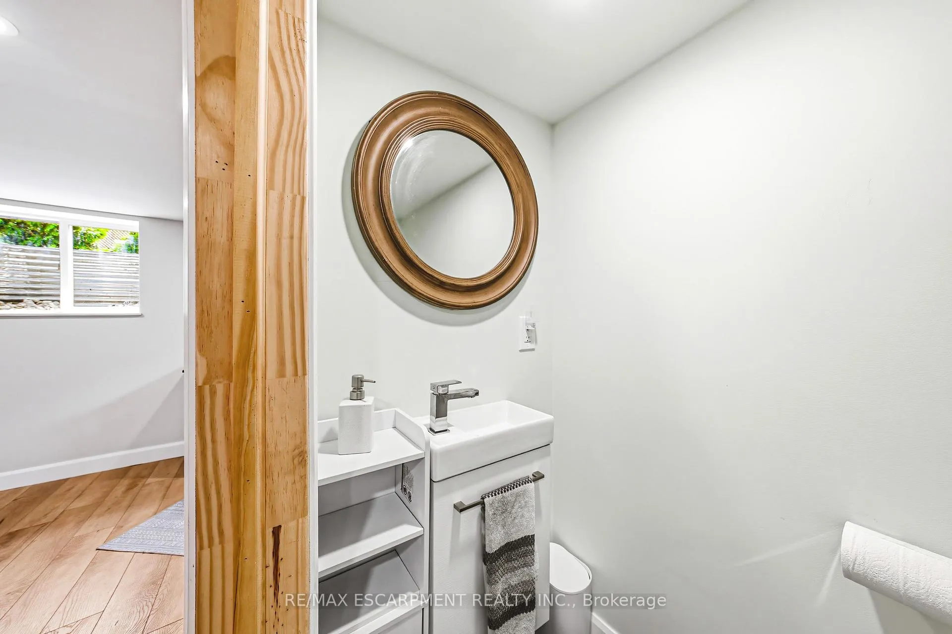 Photo 19 of 546 Mohawk Road E, Hamilton, Lawfield — HOMEH