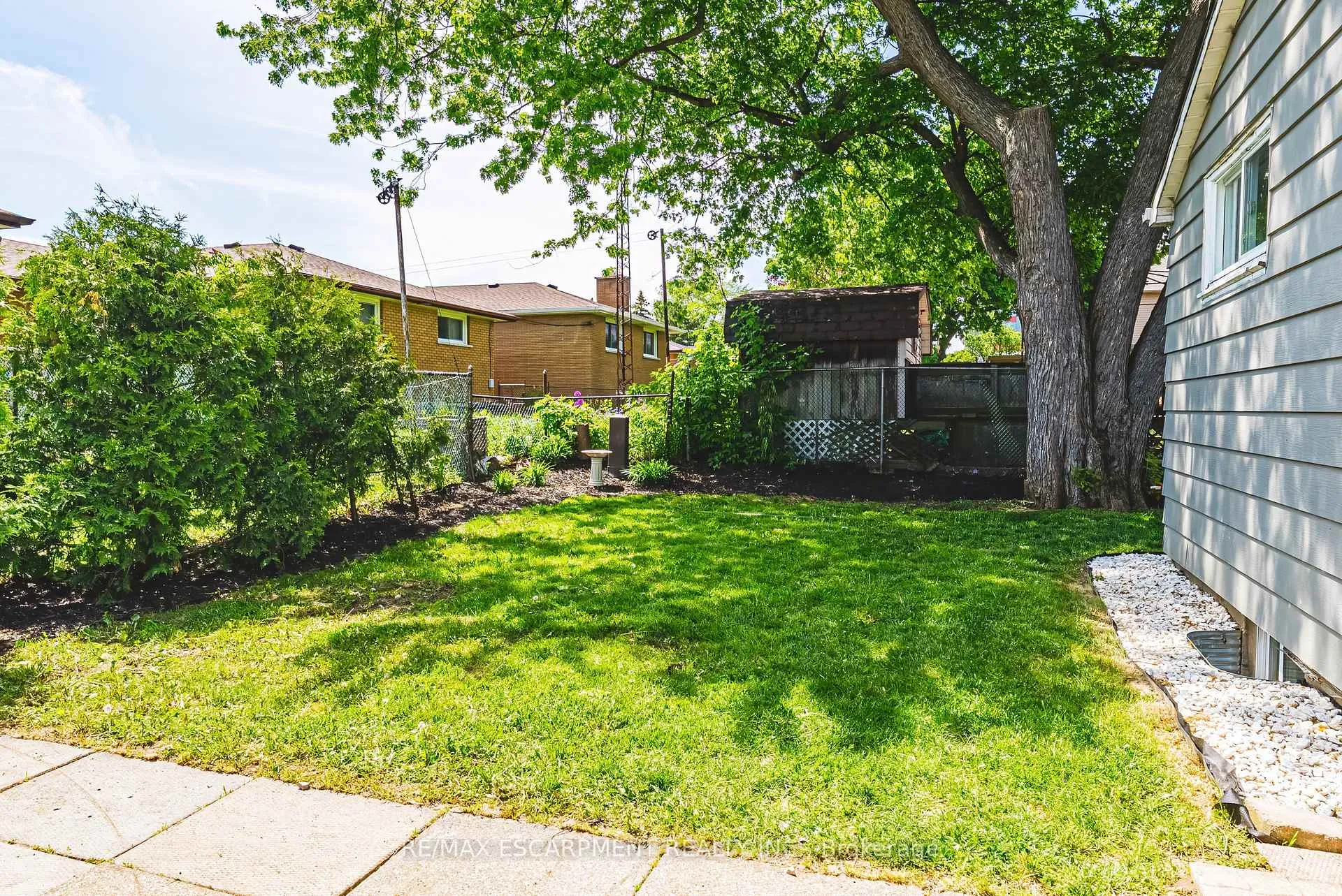 Photo 30 of 546 Mohawk Road E, Hamilton, Lawfield — HOMEH