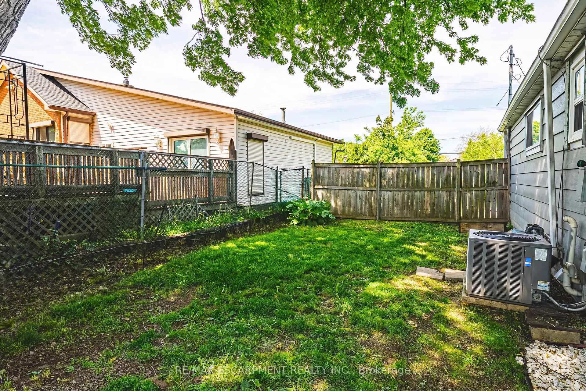 Photo 31 of 546 Mohawk Road E, Hamilton, Lawfield — HOMEH