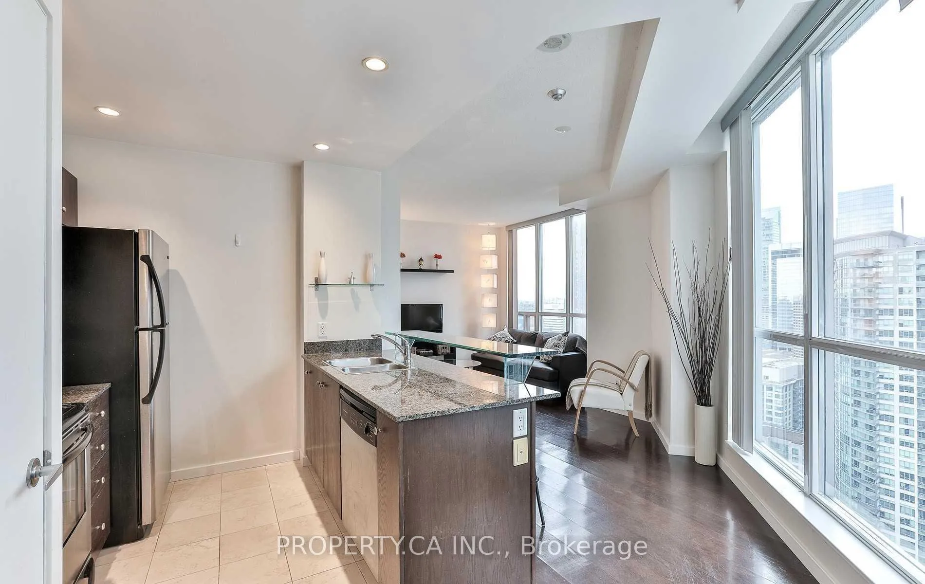 Front of Unit 3112, 208 Queens Quay W