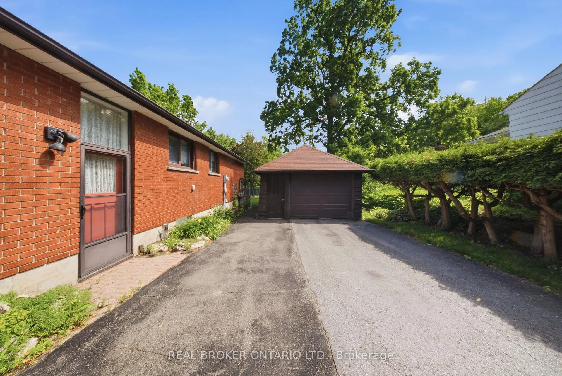 Photo 3 of 123 James Street, Caledon, Bolton East — HOMEH