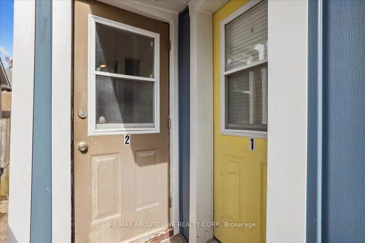 Photo 15 of 19 Seneca Street, St. Catharines, E. Chester — HOMEH