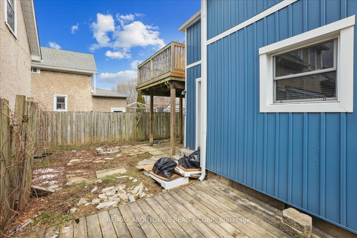 Photo 27 of 19 Seneca Street, St. Catharines, E. Chester — HOMEH