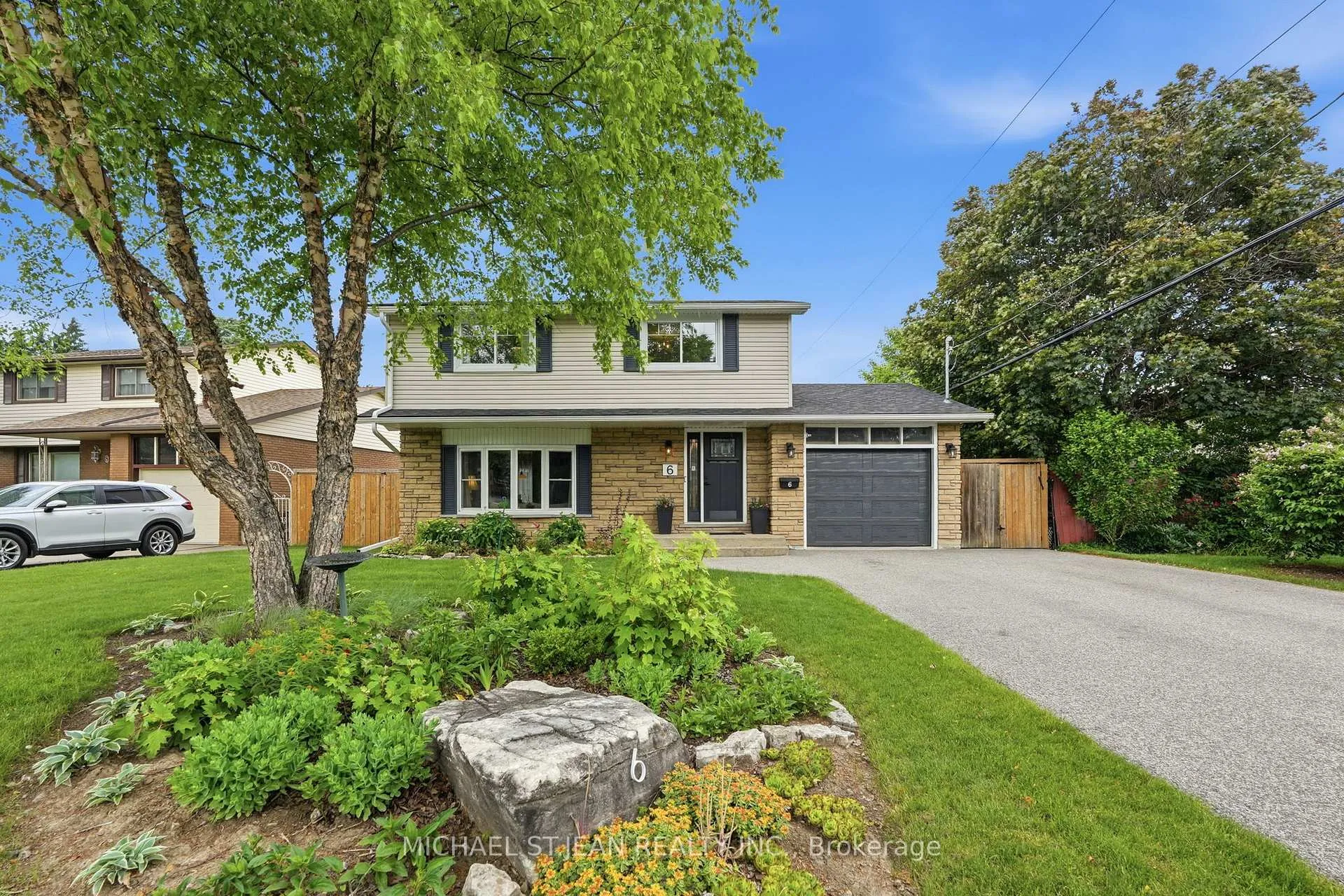 Photo 3 of 6 Darlington Drive, Hamilton, Gilbert — HOMEH
