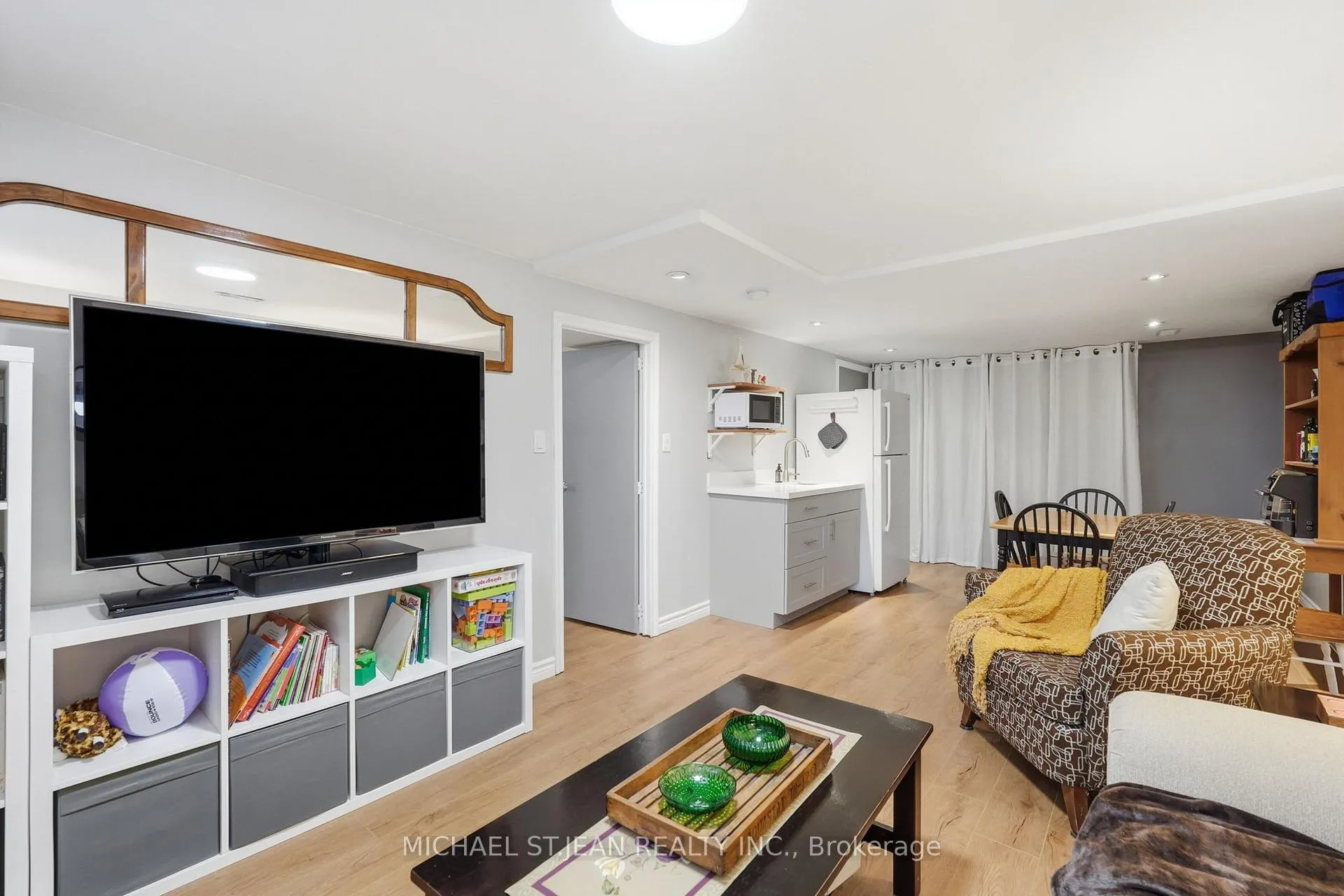 Photo 37 of 6 Darlington Drive, Hamilton, Gilbert — HOMEH