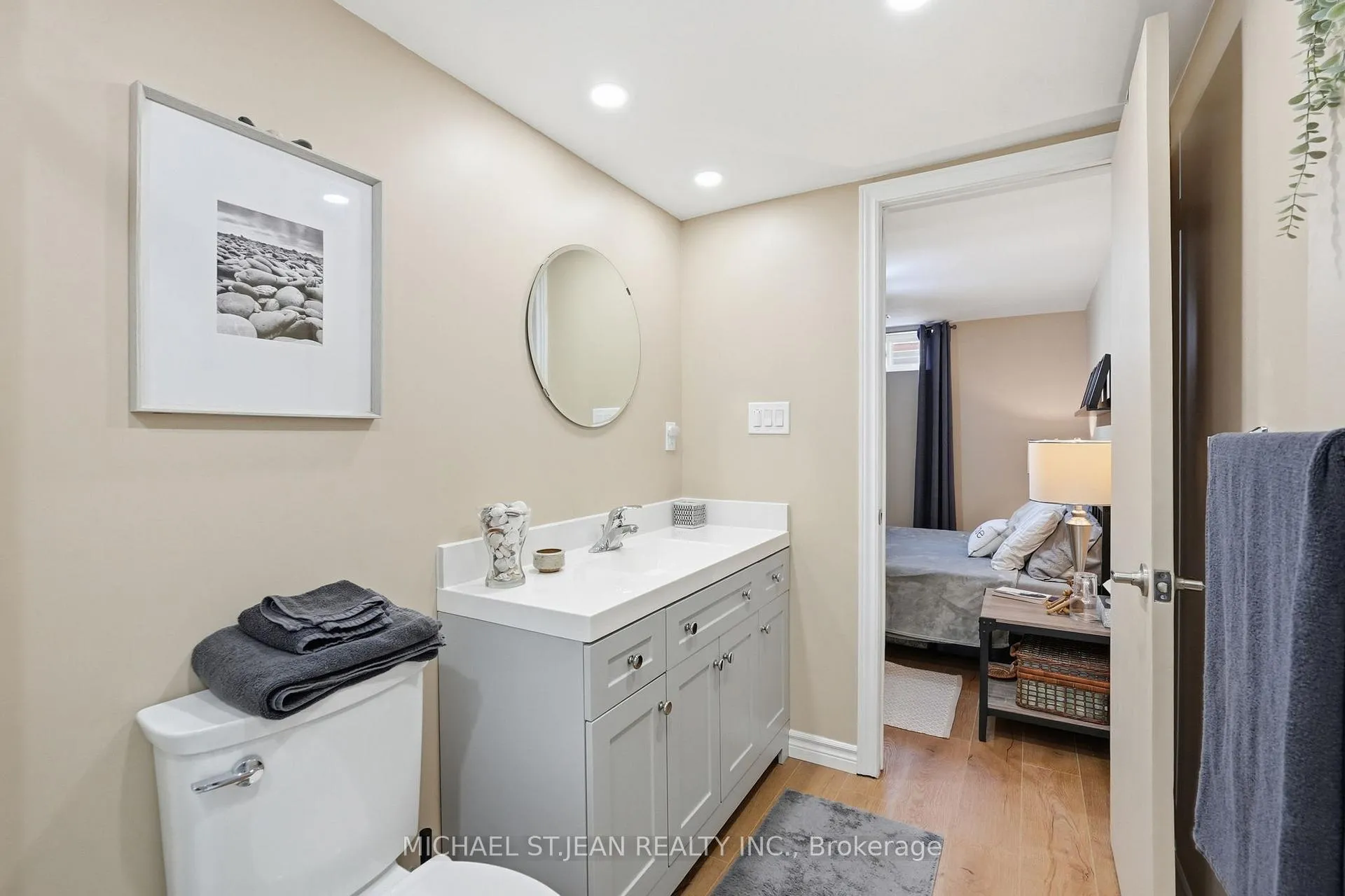 Photo 42 of 6 Darlington Drive, Hamilton, Gilbert — HOMEH