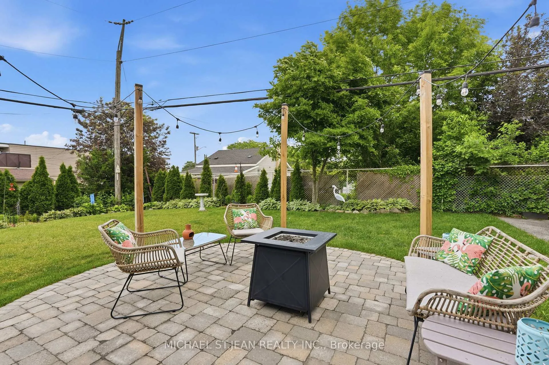 Photo 47 of 6 Darlington Drive, Hamilton, Gilbert — HOMEH