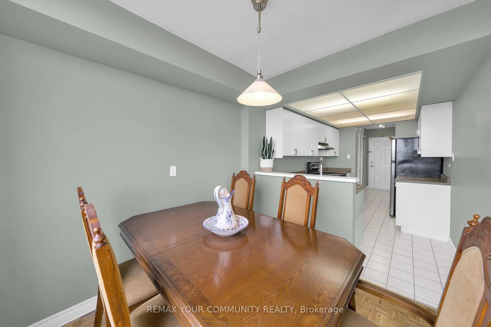 Photo 7 of Unit 913, 175 Cedar Avenue, Richmond Hill, Harding — HOMEH