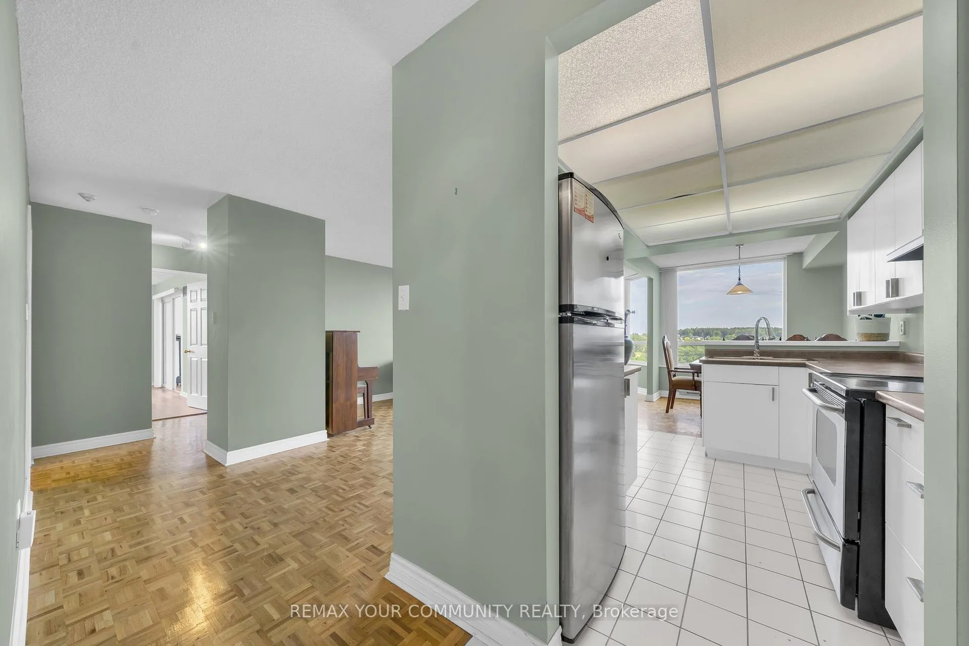 Photo 11 of Unit 913, 175 Cedar Avenue, Richmond Hill, Harding — HOMEH