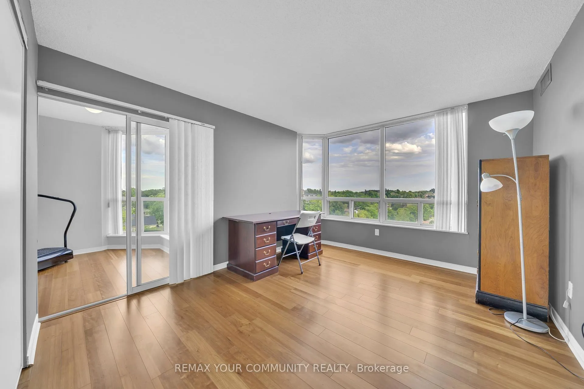 Photo 13 of Unit 913, 175 Cedar Avenue, Richmond Hill, Harding — HOMEH