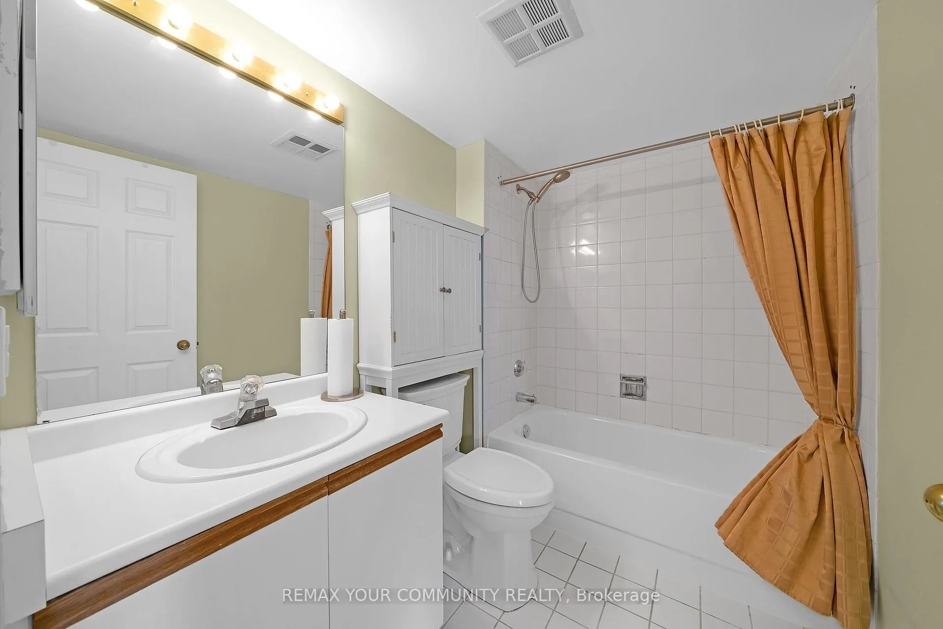 Photo 18 of Unit 913, 175 Cedar Avenue, Richmond Hill, Harding — HOMEH