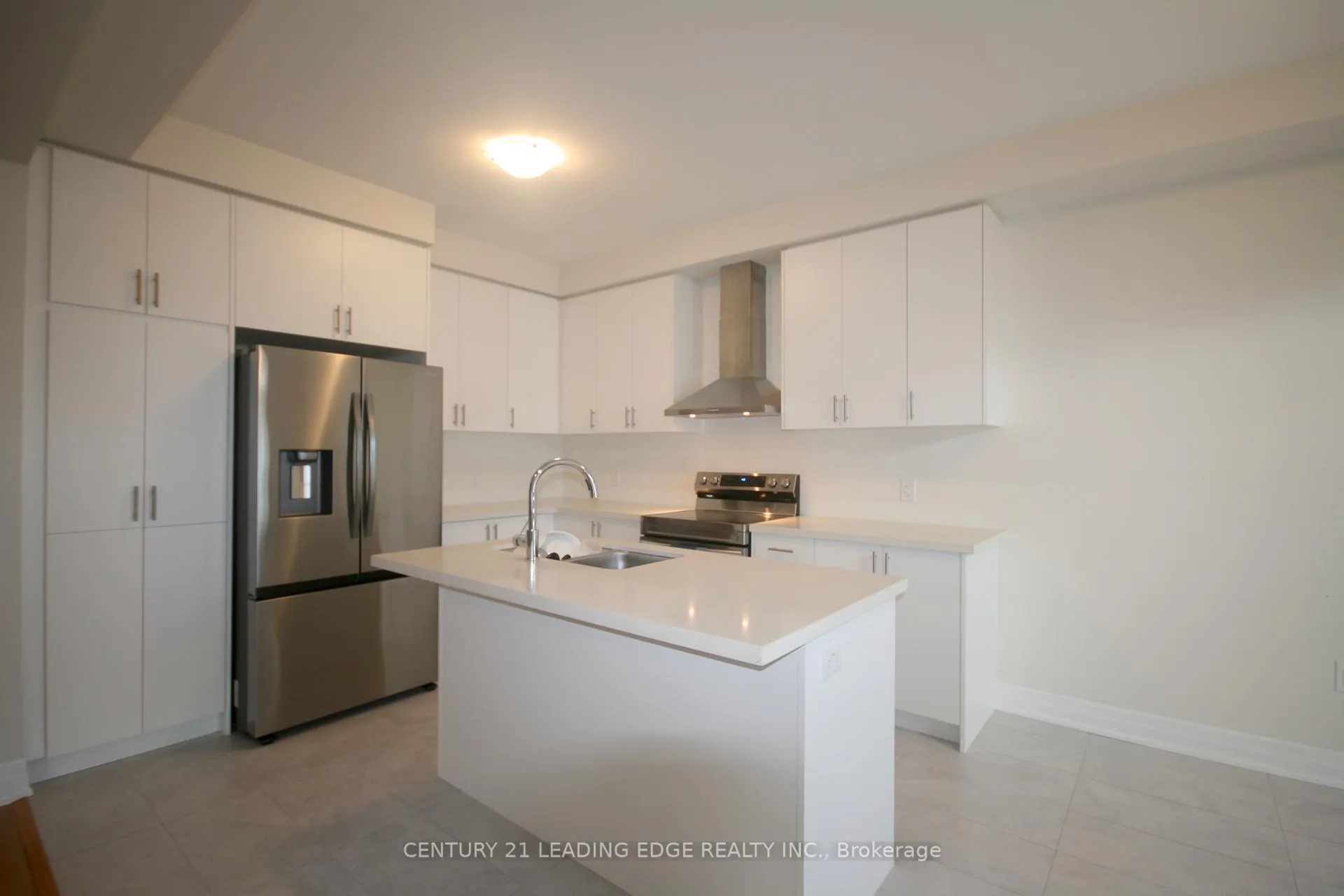 Photo 9 of 39 Ed Ewert Avenue, Clarington, Newcastle — HOMEH