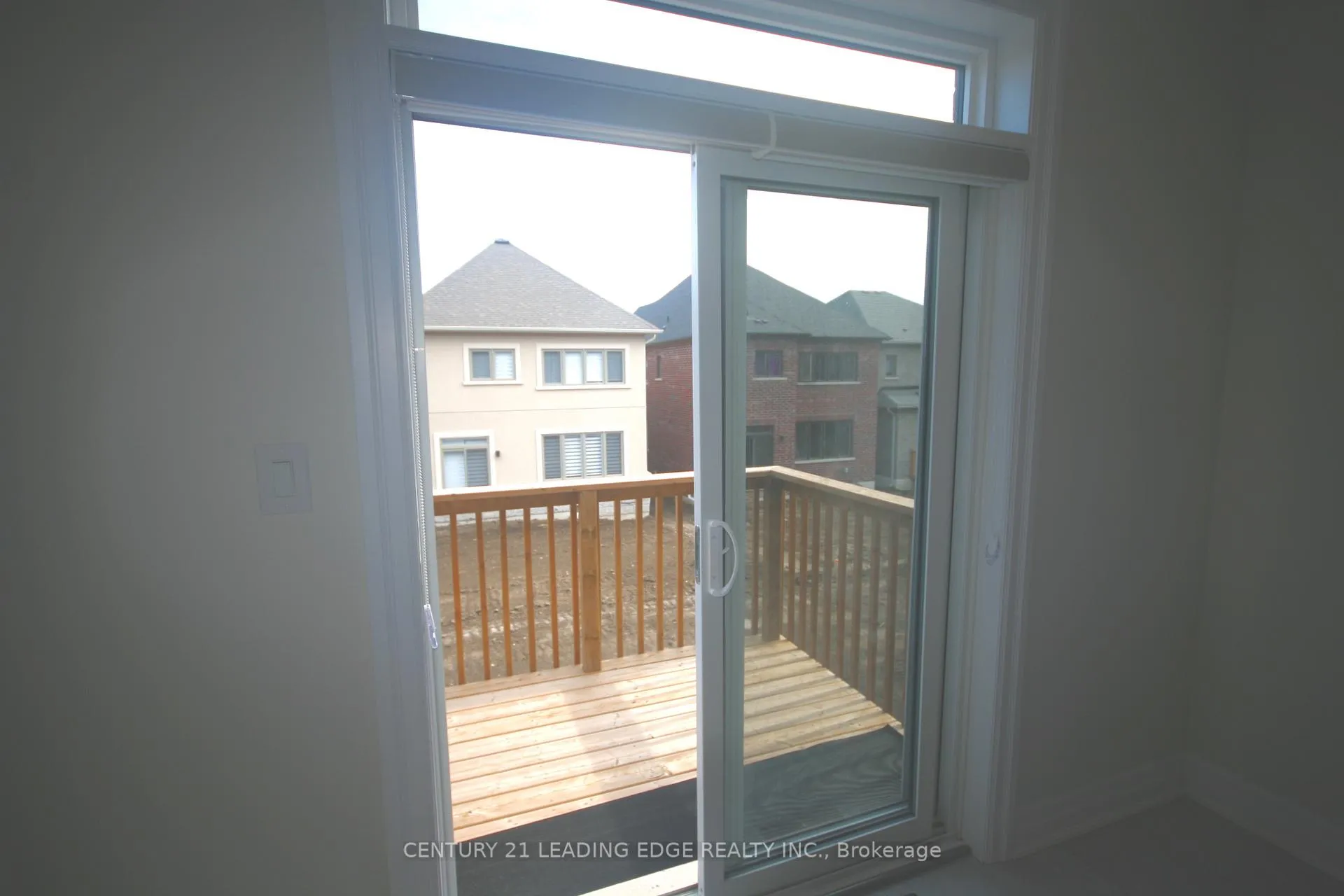 Photo 12 of 39 Ed Ewert Avenue, Clarington, Newcastle — HOMEH