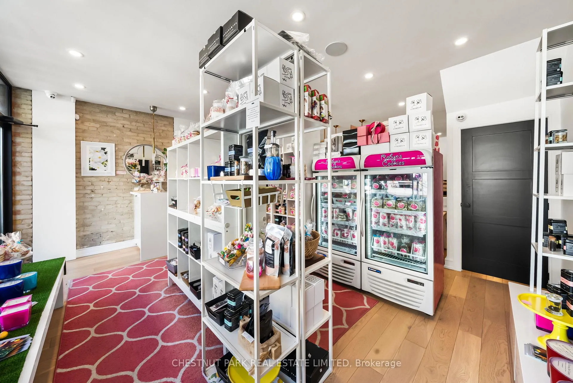 Photo 5 of 953 Mount Pleasant Road, Toronto, Mount Pleasant East — HOMEH