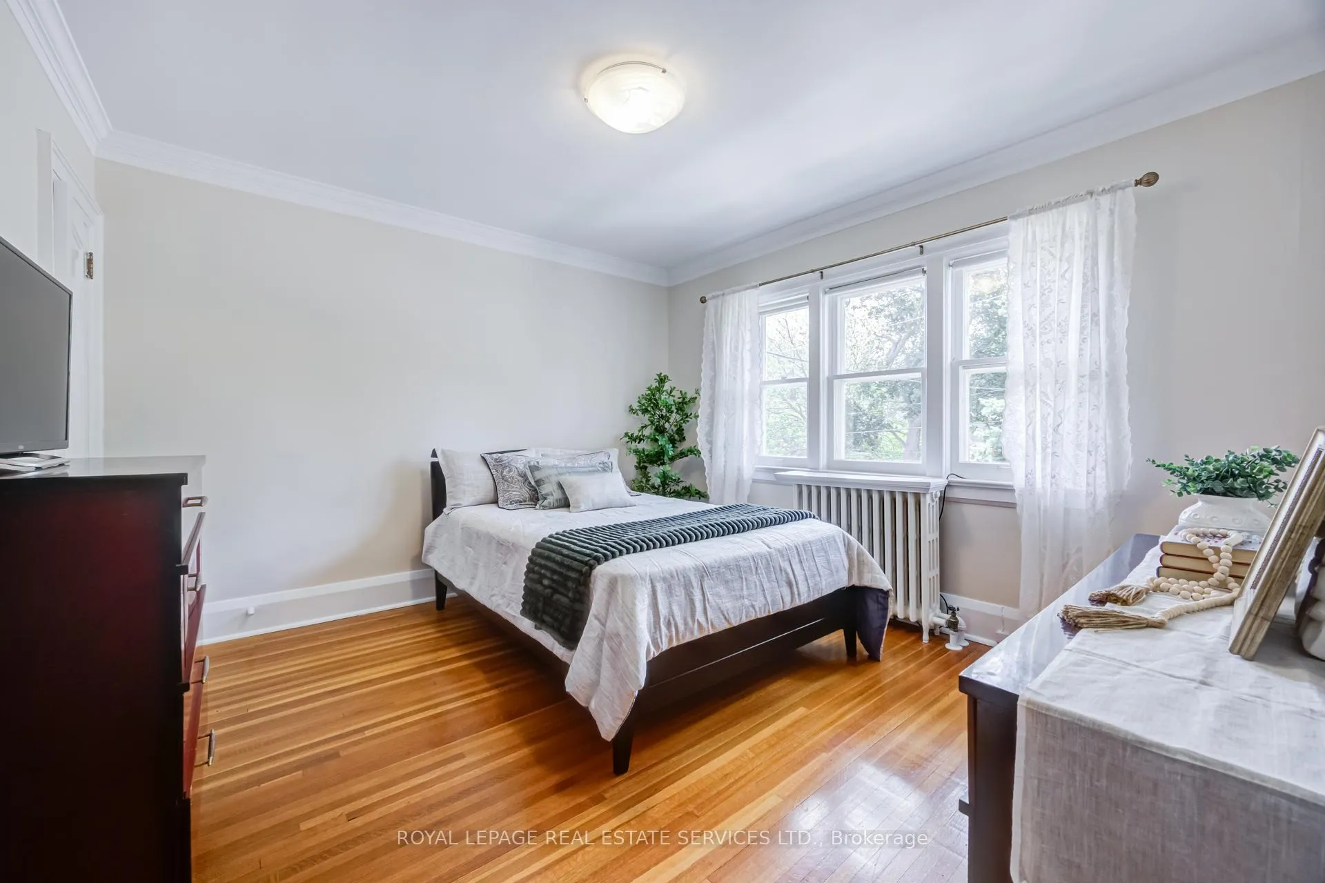 Photo 21 of 51 Halford Avenue, Toronto, Runnymede-Bloor West Village — HOMEH