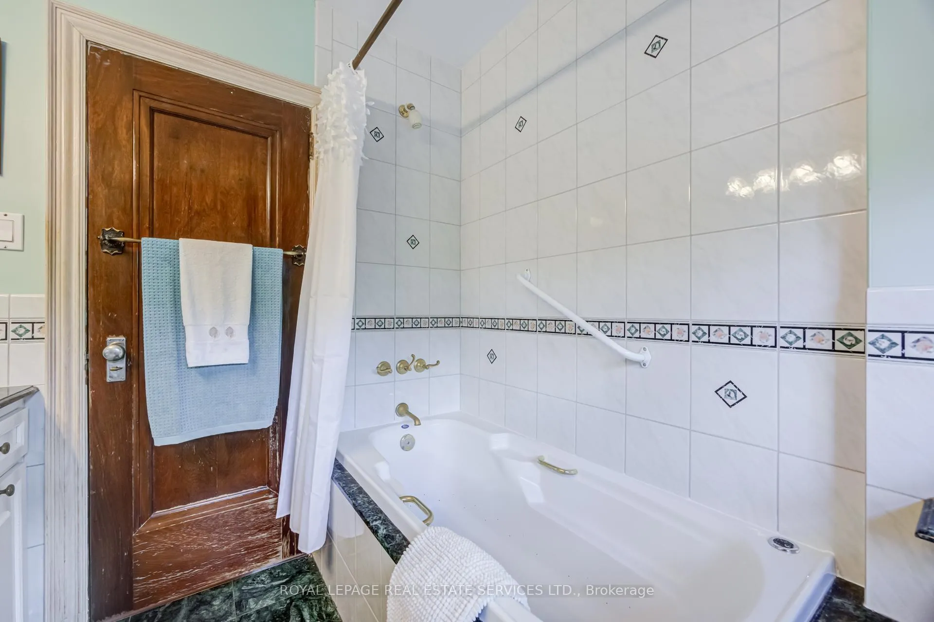 Photo 25 of 51 Halford Avenue, Toronto, Runnymede-Bloor West Village — HOMEH