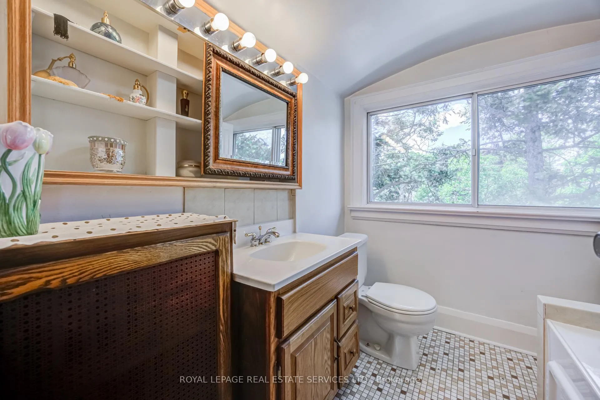 Photo 34 of 51 Halford Avenue, Toronto, Runnymede-Bloor West Village — HOMEH