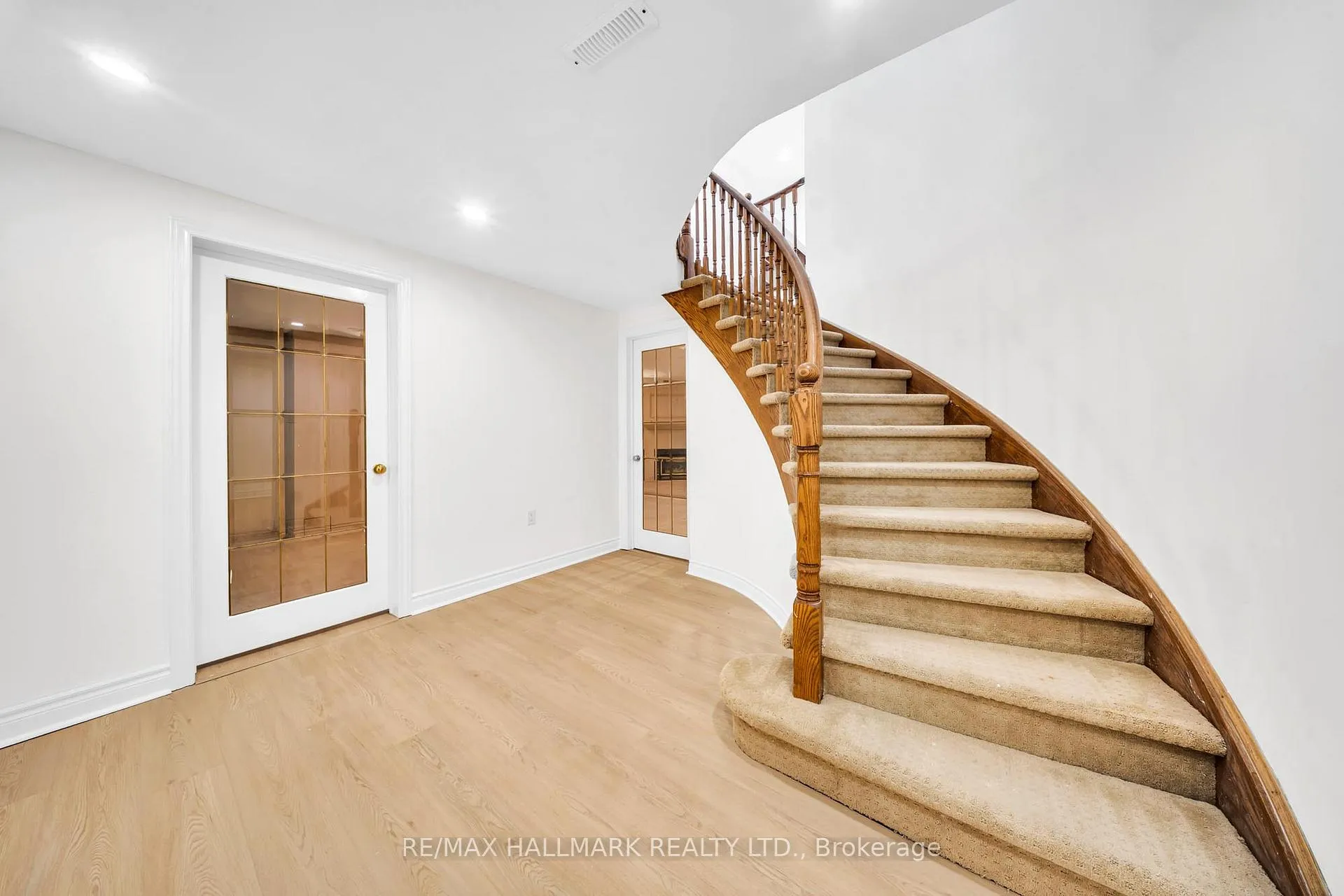Photo 26 of 29 Petch Crescent, Aurora, Aurora Highlands — HOMEH