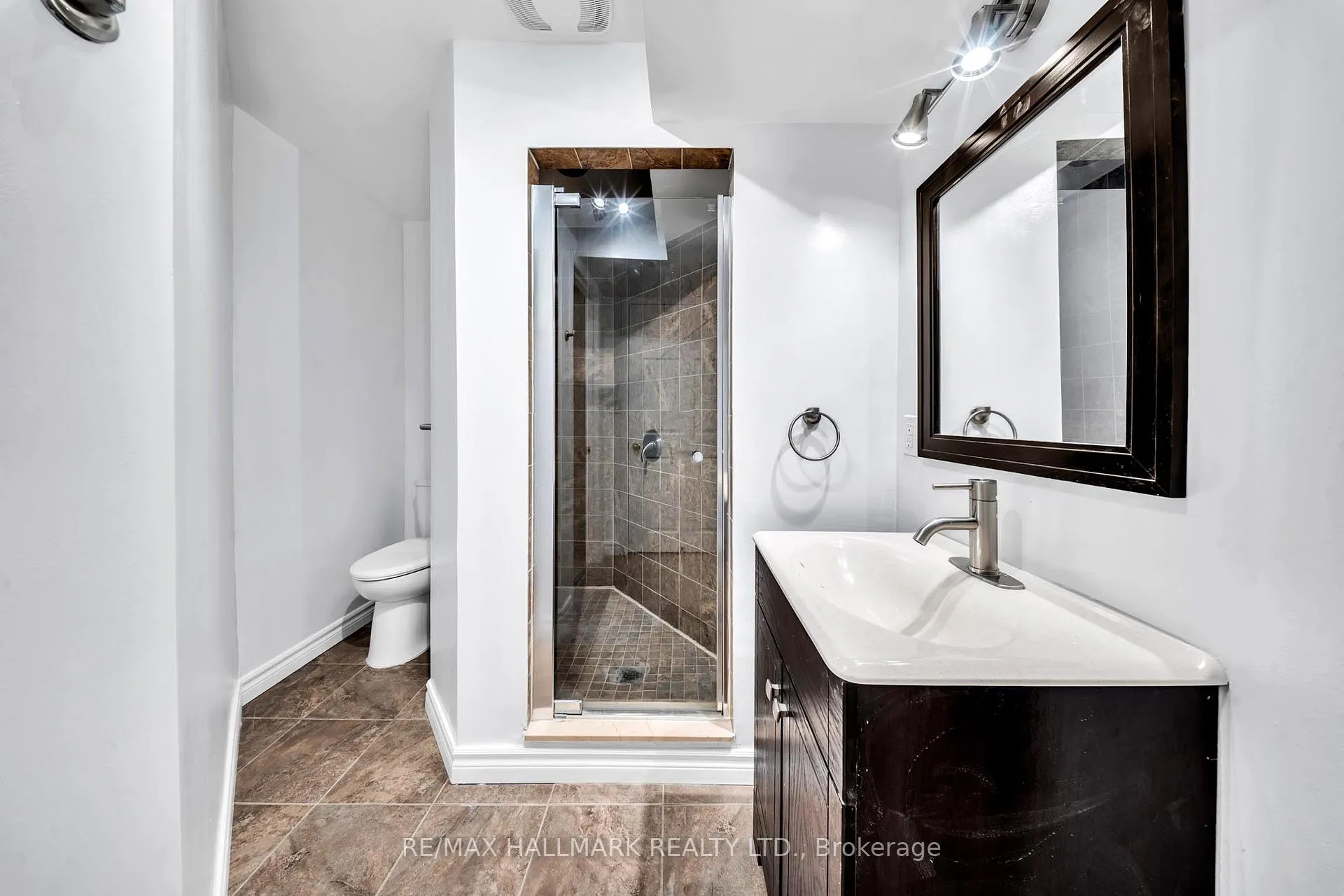 Photo 31 of 29 Petch Crescent, Aurora, Aurora Highlands — HOMEH