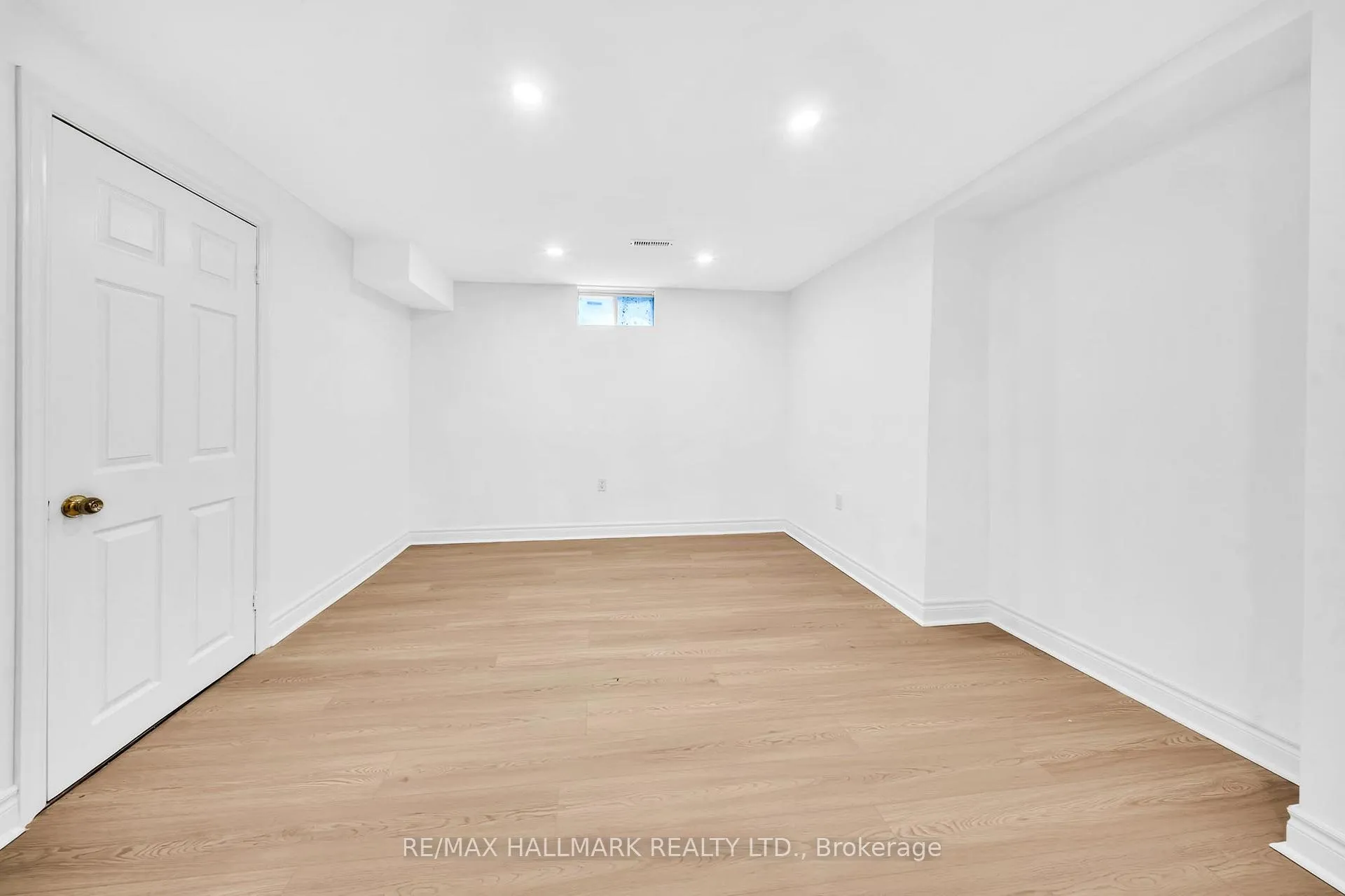Photo 32 of 29 Petch Crescent, Aurora, Aurora Highlands — HOMEH