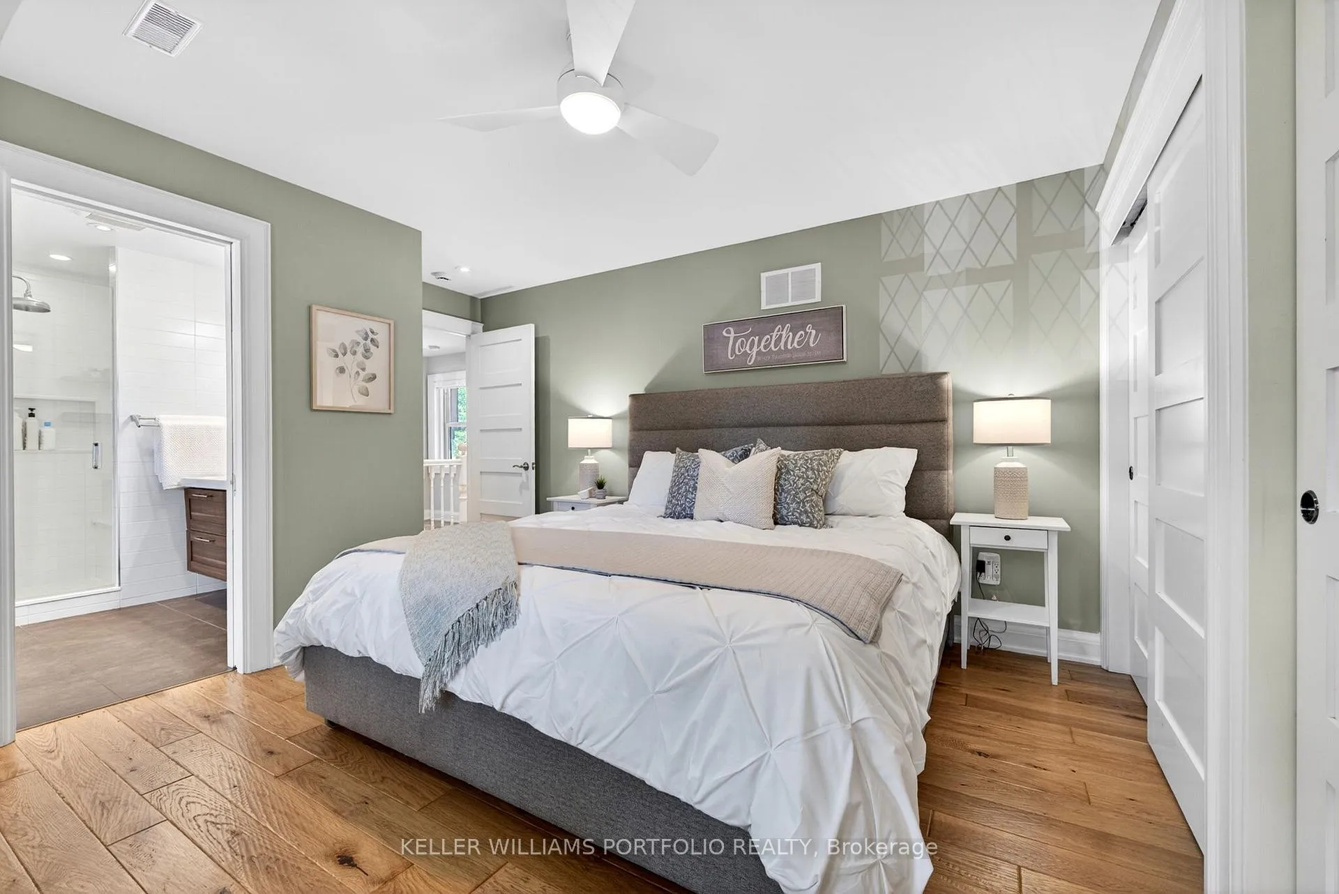 Photo 22 of 12 Glenaden Avenue E, Etobicoke, Stonegate-Queensway — HOMEH