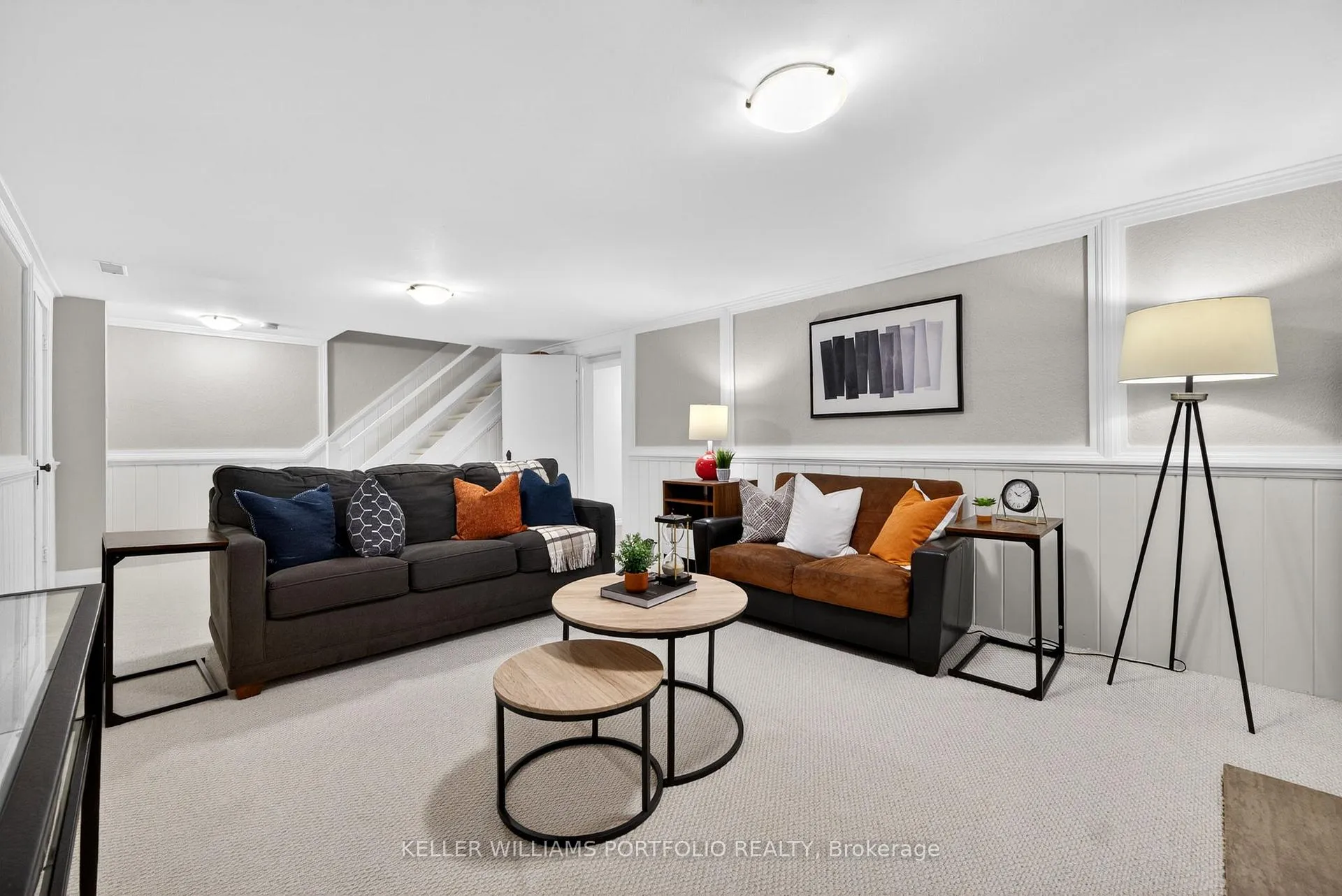 Photo 32 of 12 Glenaden Avenue E, Etobicoke, Stonegate-Queensway — HOMEH
