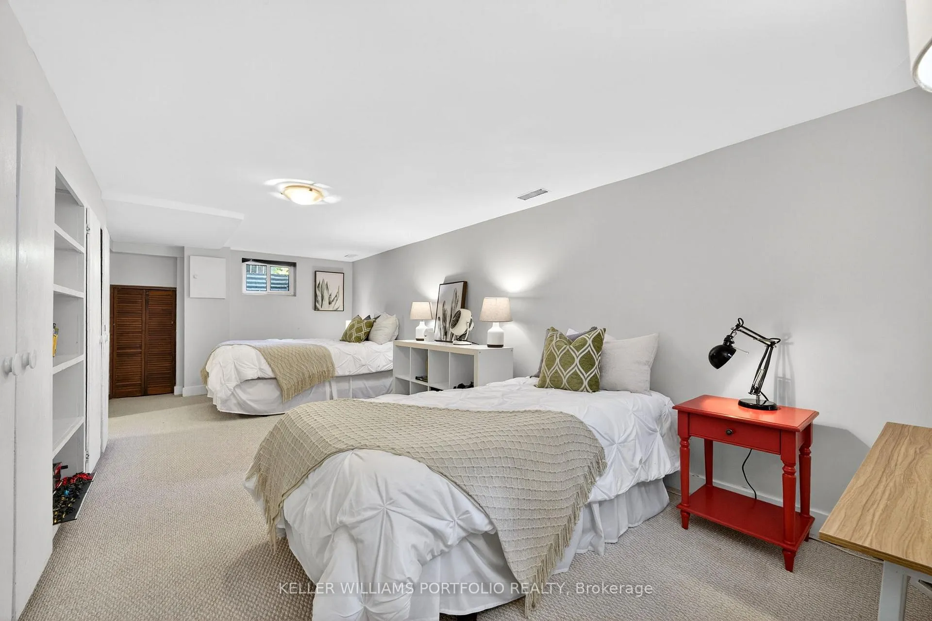 Photo 34 of 12 Glenaden Avenue E, Etobicoke, Stonegate-Queensway — HOMEH