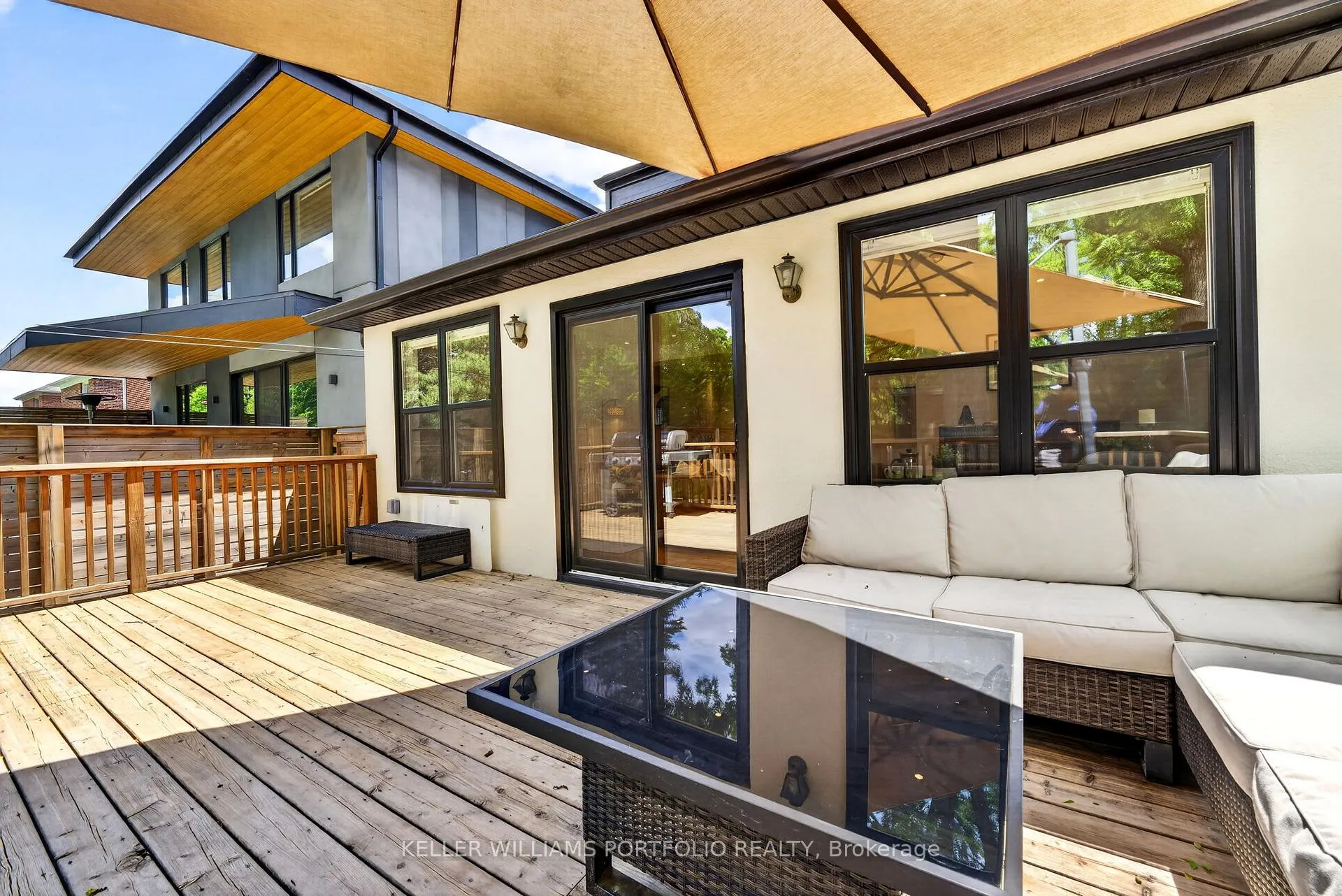 Photo 37 of 12 Glenaden Avenue E, Etobicoke, Stonegate-Queensway — HOMEH