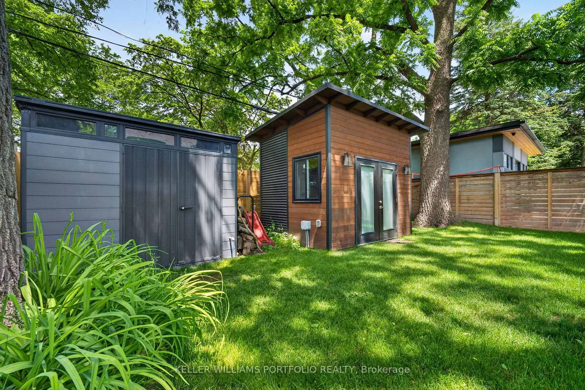 Photo 42 of 12 Glenaden Avenue E, Etobicoke, Stonegate-Queensway — HOMEH