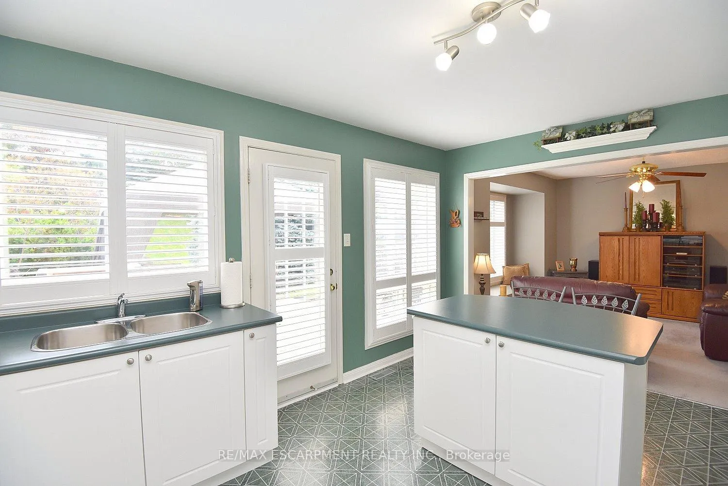 Photo 14 of 5156 Ridgewell Road, Burlington, Orchard — HOMEH