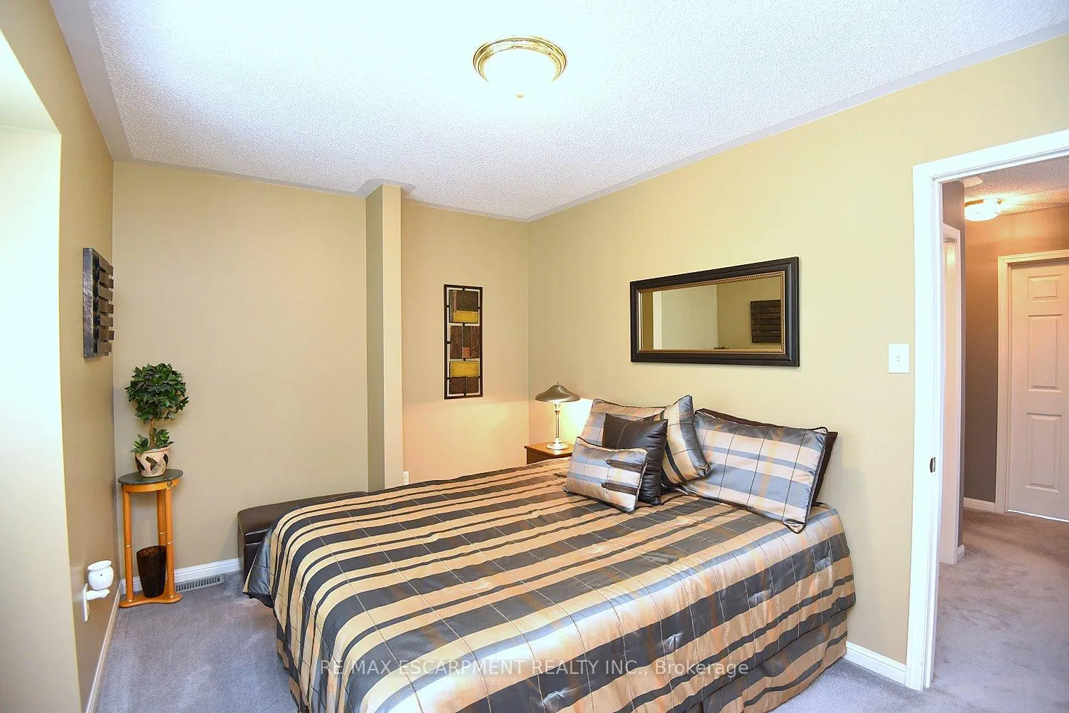 Photo 26 of 5156 Ridgewell Road, Burlington, Orchard — HOMEH