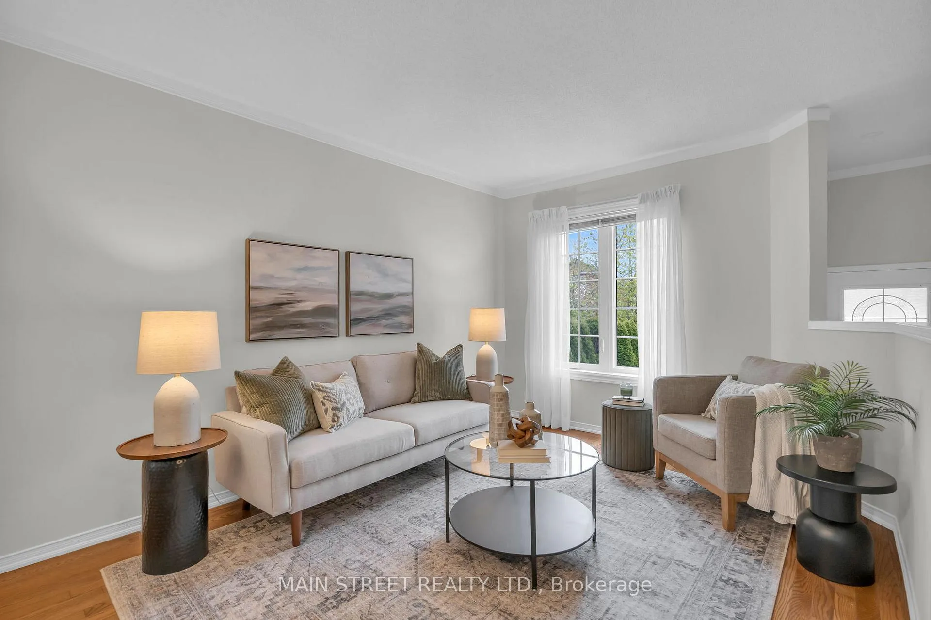 Photo 4 of 137 Clearmeadow Boulevard, Newmarket, Summerhill Estates — HOMEH